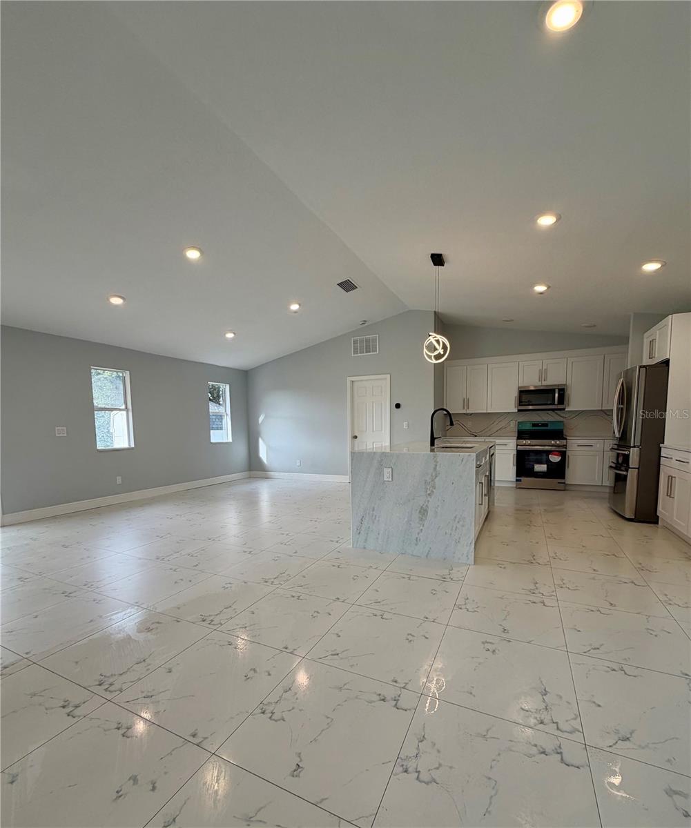 Image 7 of 36 For 1016 Ruth Drive