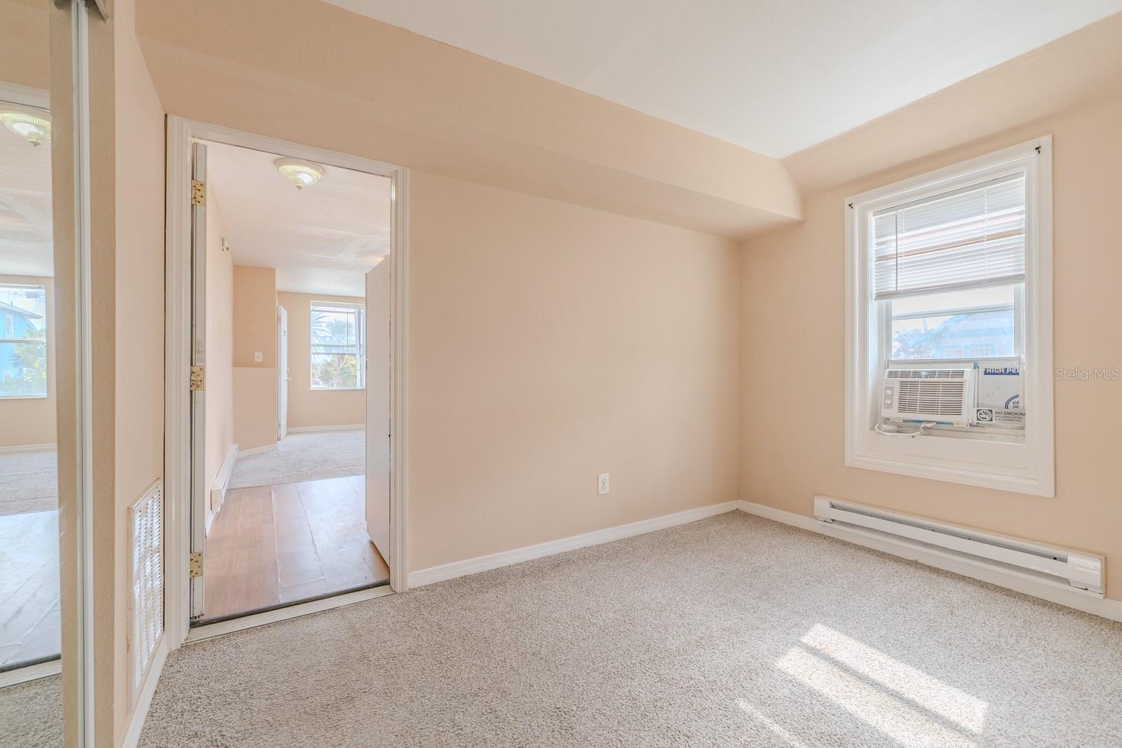 Image 11 of 40 For 30 Grandview Avenue