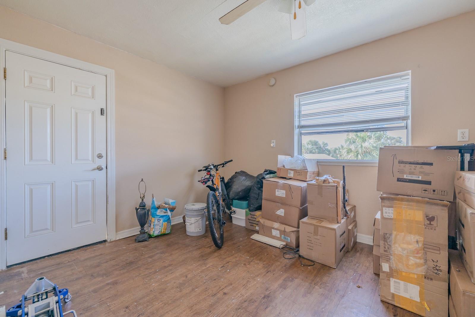 Image 13 of 40 For 30 Grandview Avenue