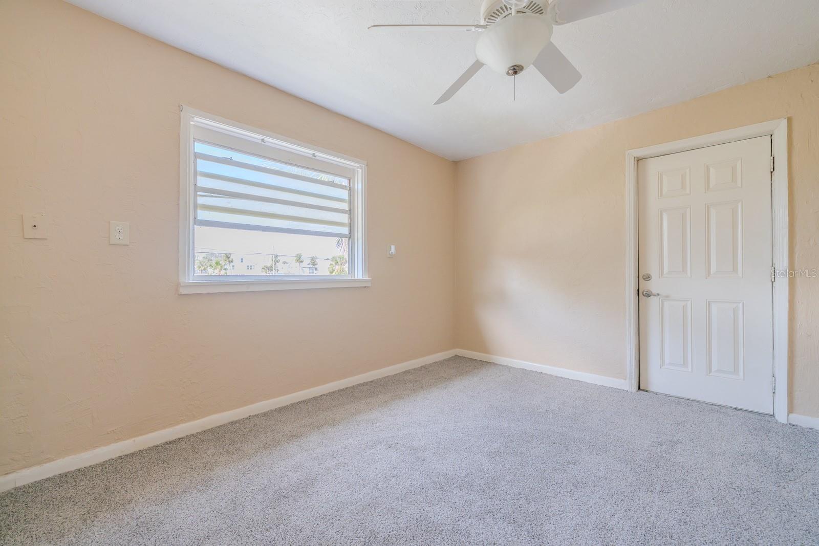 Image 20 of 40 For 30 Grandview Avenue