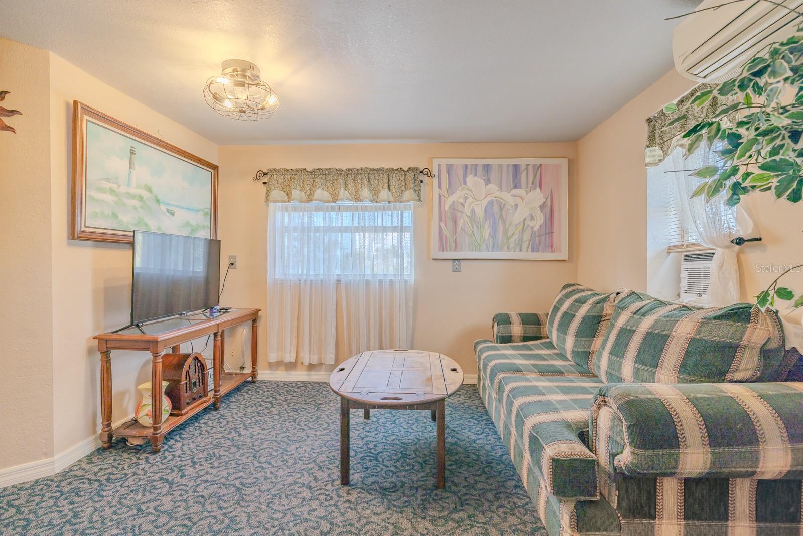 Image 24 of 40 For 30 Grandview Avenue