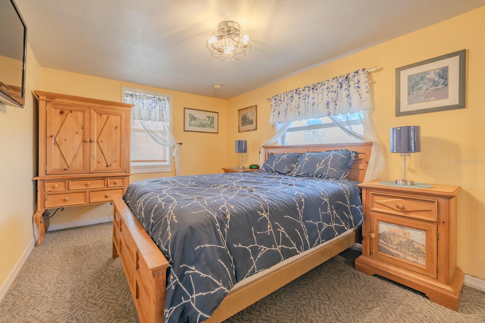 Image 26 of 40 For 30 Grandview Avenue