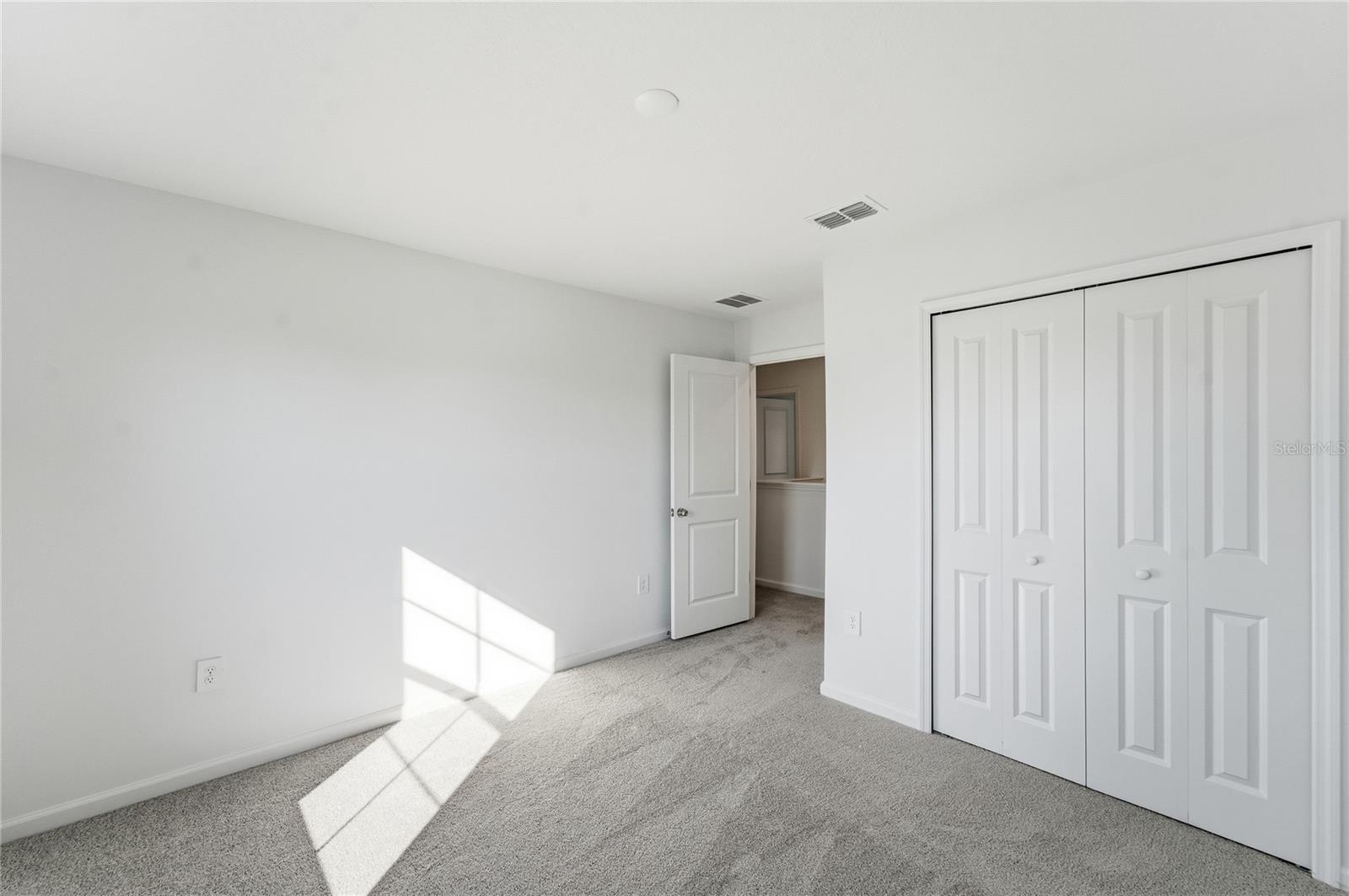 Image 28 of 39 For 6680 89th Loop