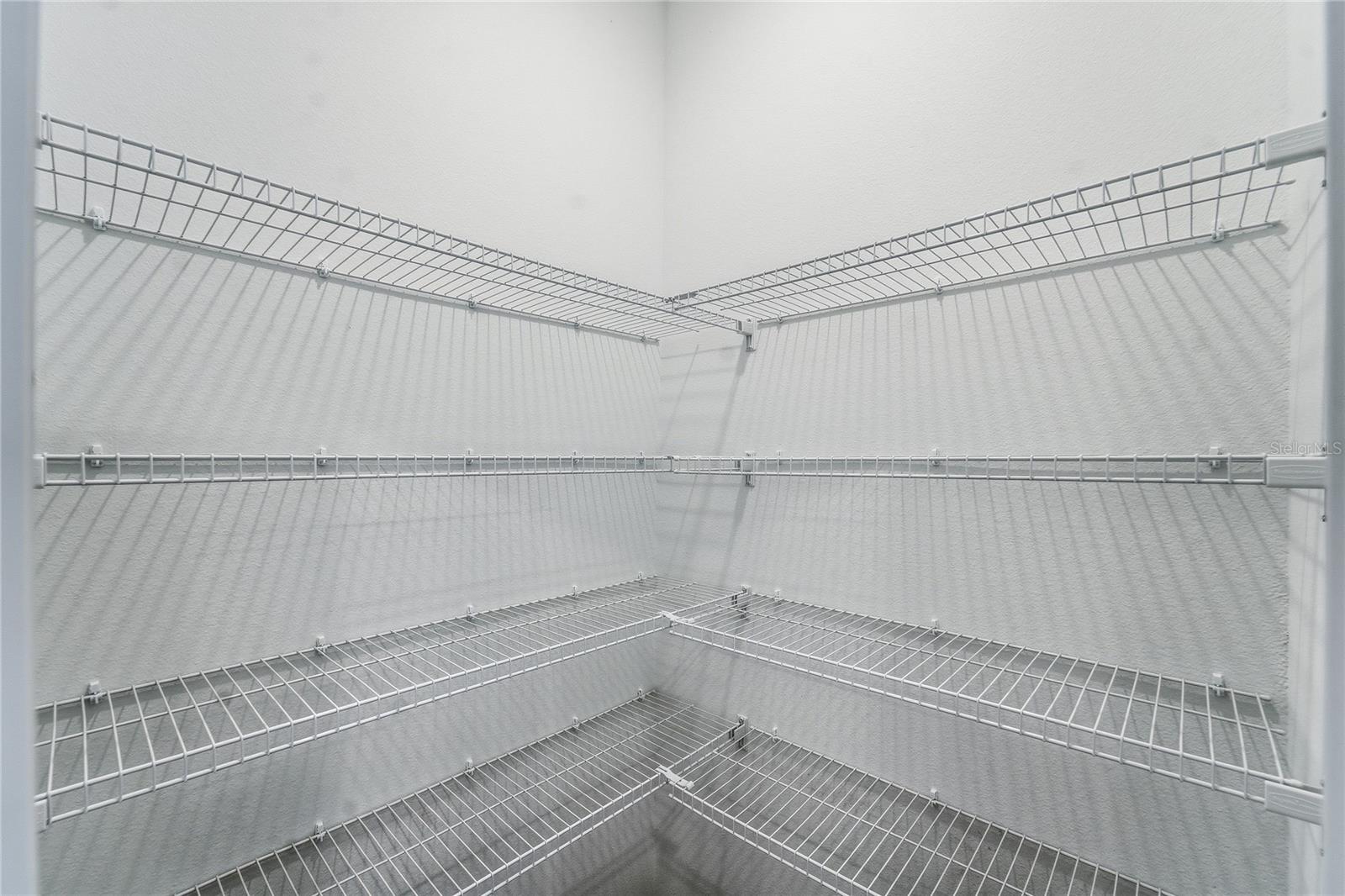 Image 34 of 39 For 6680 89th Loop