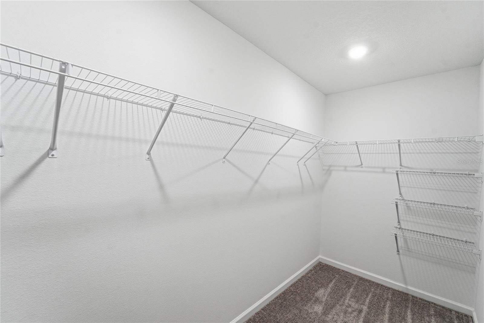 Image 36 of 39 For 6680 89th Loop