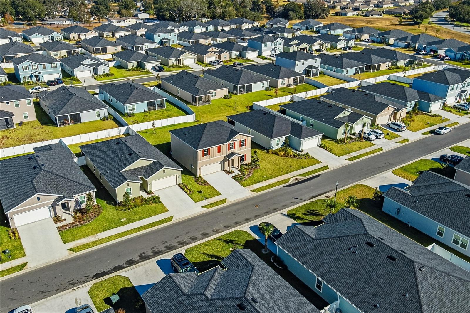 Image 5 of 39 For 6680 89th Loop