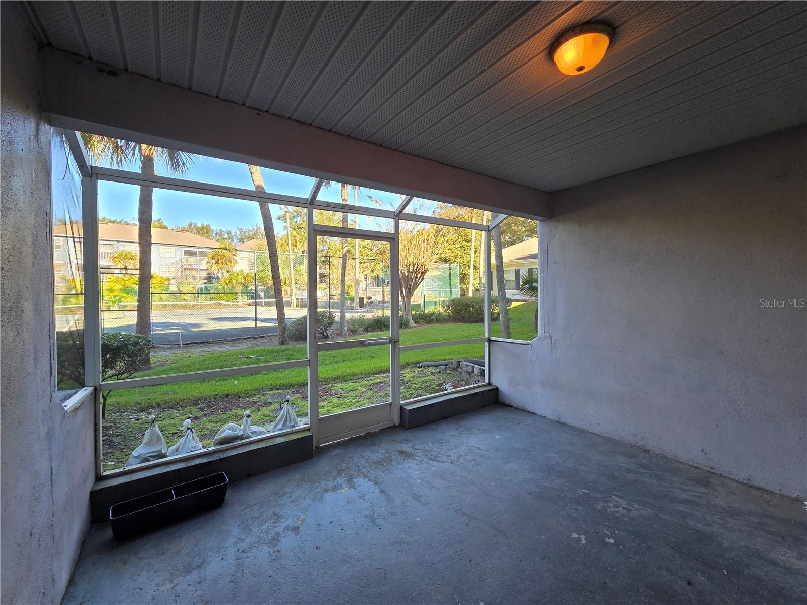 Image 22 of 23 For 1105 Clubside Drive 1105