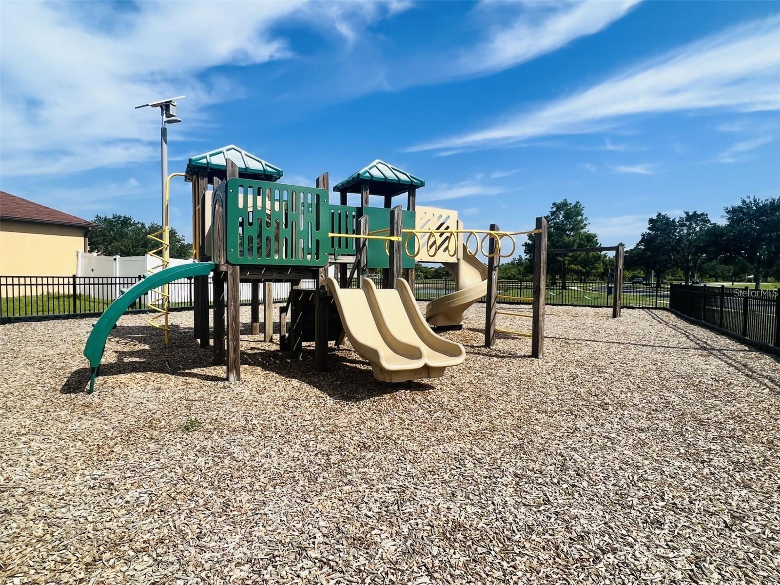 Image 33 of 33 For 3406 Brant Street