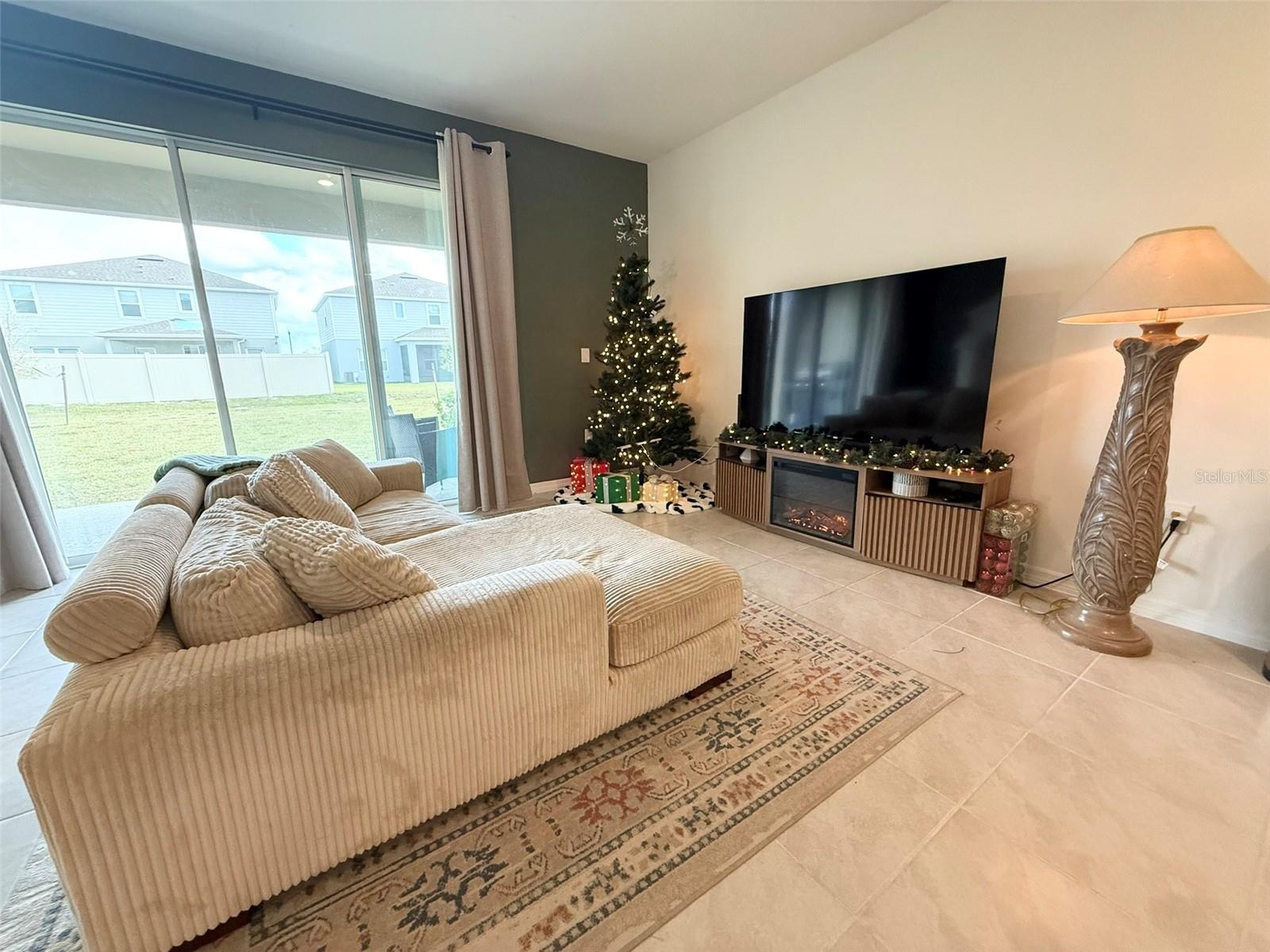 Image 6 of 25 For 641 Preston Cove Drive