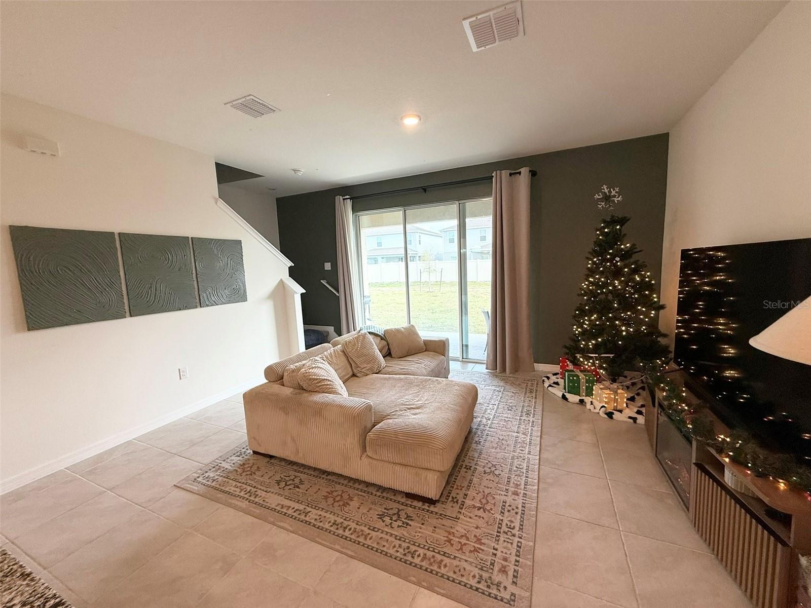 Image 7 of 25 For 641 Preston Cove Drive