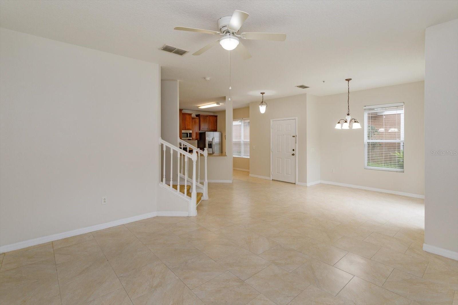 Image 14 of 29 For 1532 Broken Oak Drive B