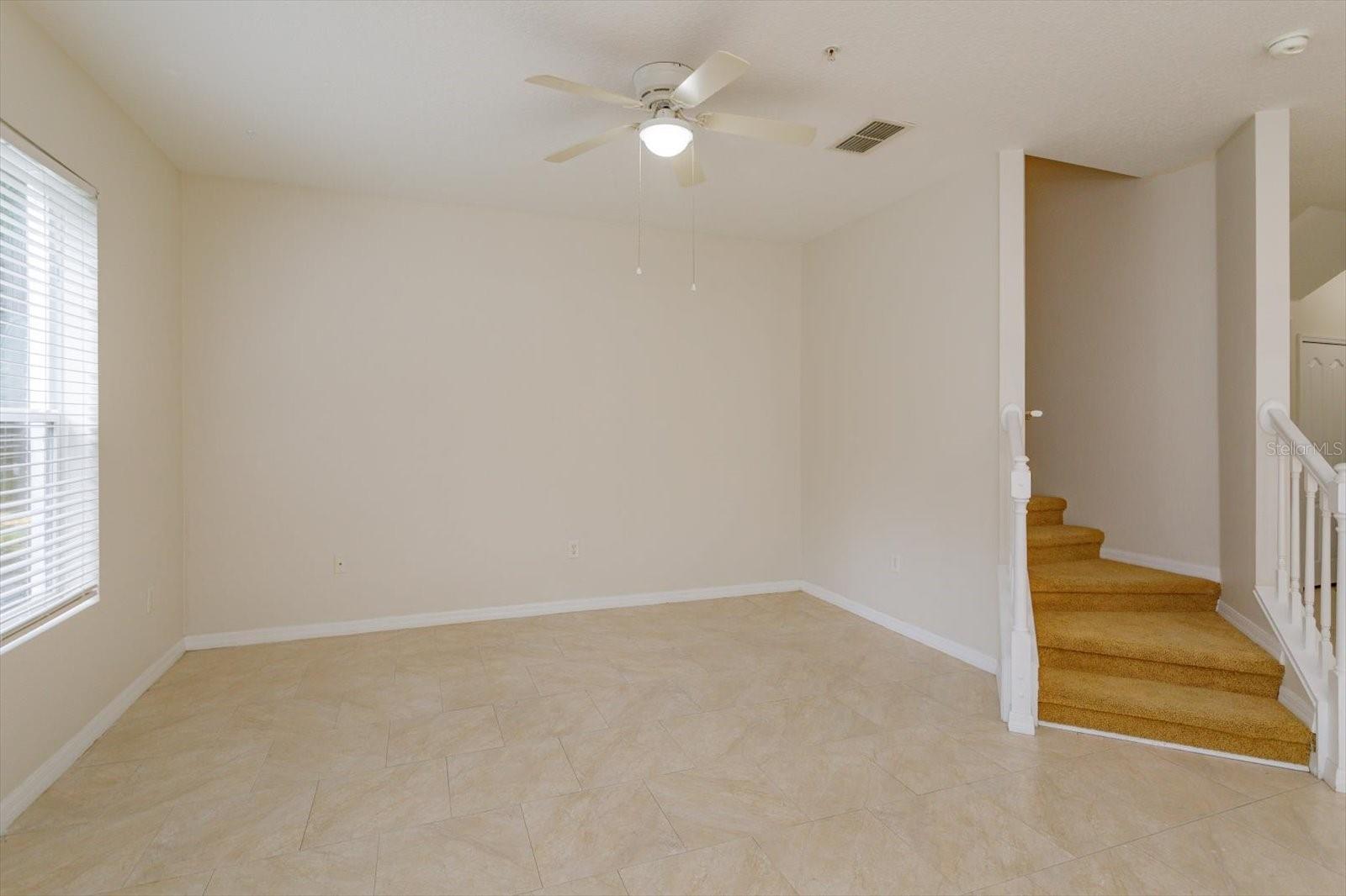 Image 15 of 29 For 1532 Broken Oak Drive B