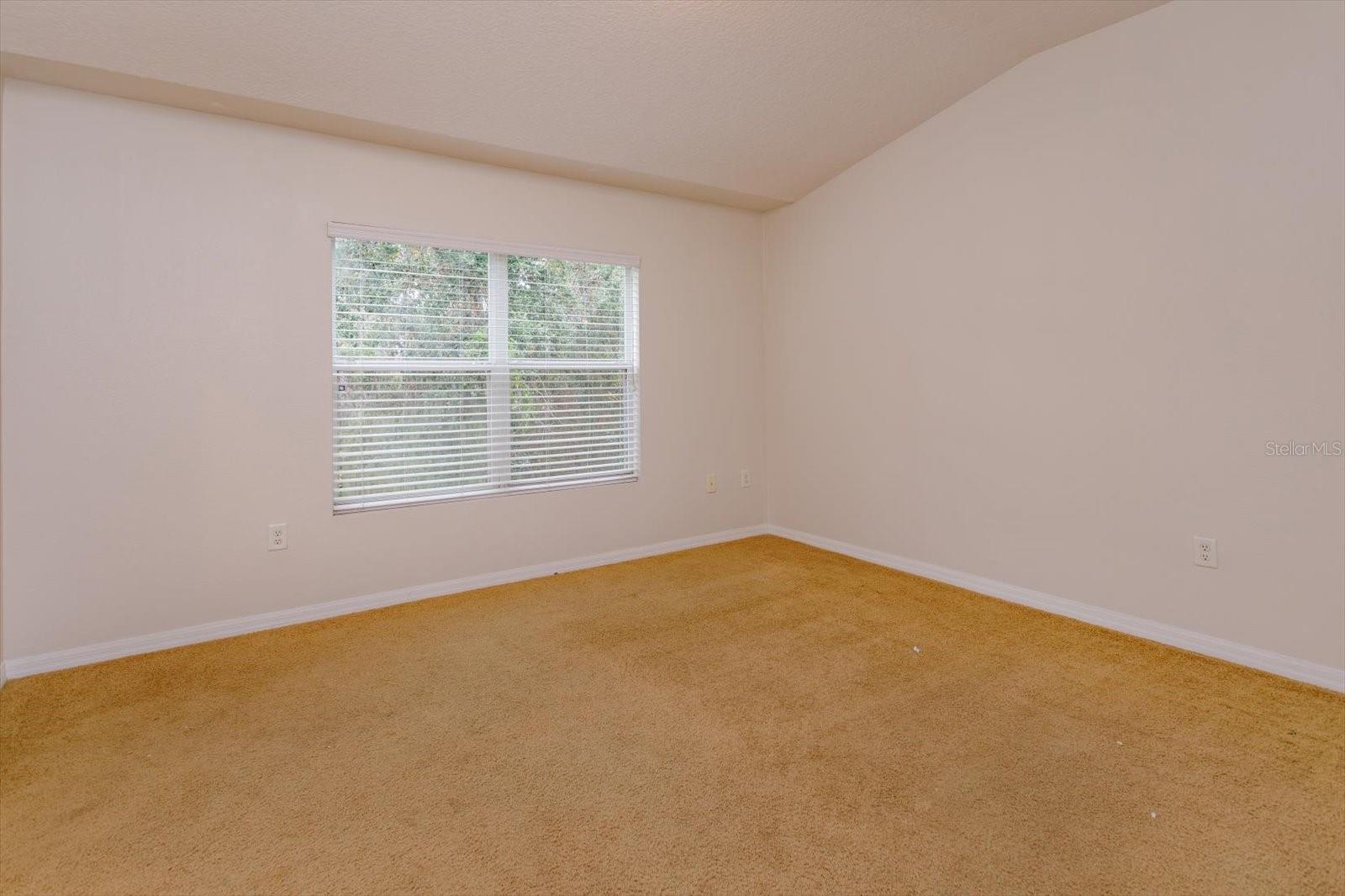 Image 16 of 29 For 1532 Broken Oak Drive B