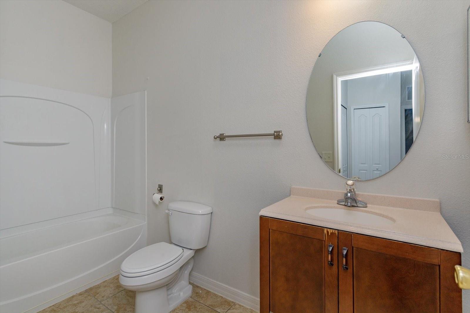 Image 20 of 29 For 1532 Broken Oak Drive B