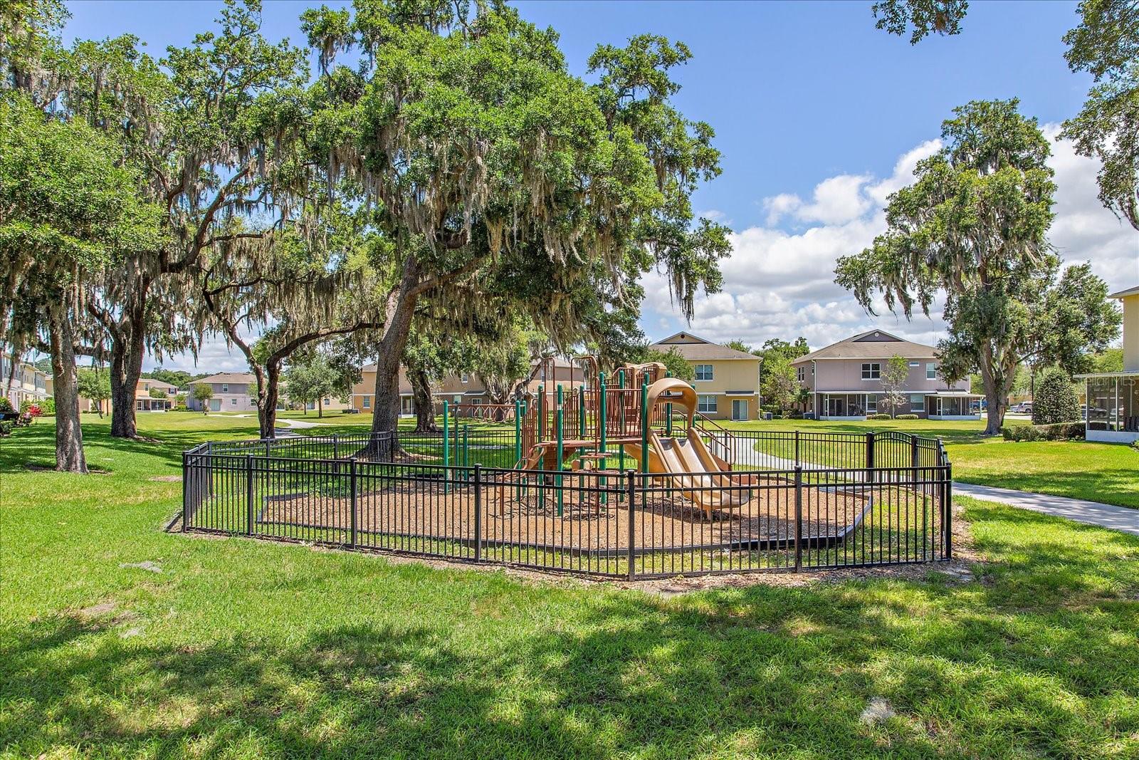 Image 28 of 29 For 1532 Broken Oak Drive B