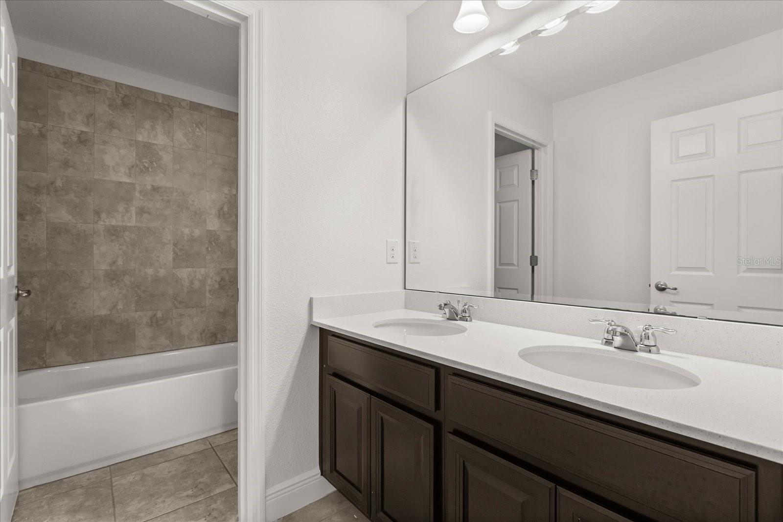 Image 22 of 62 For 14355 Black Lake Preserve Street