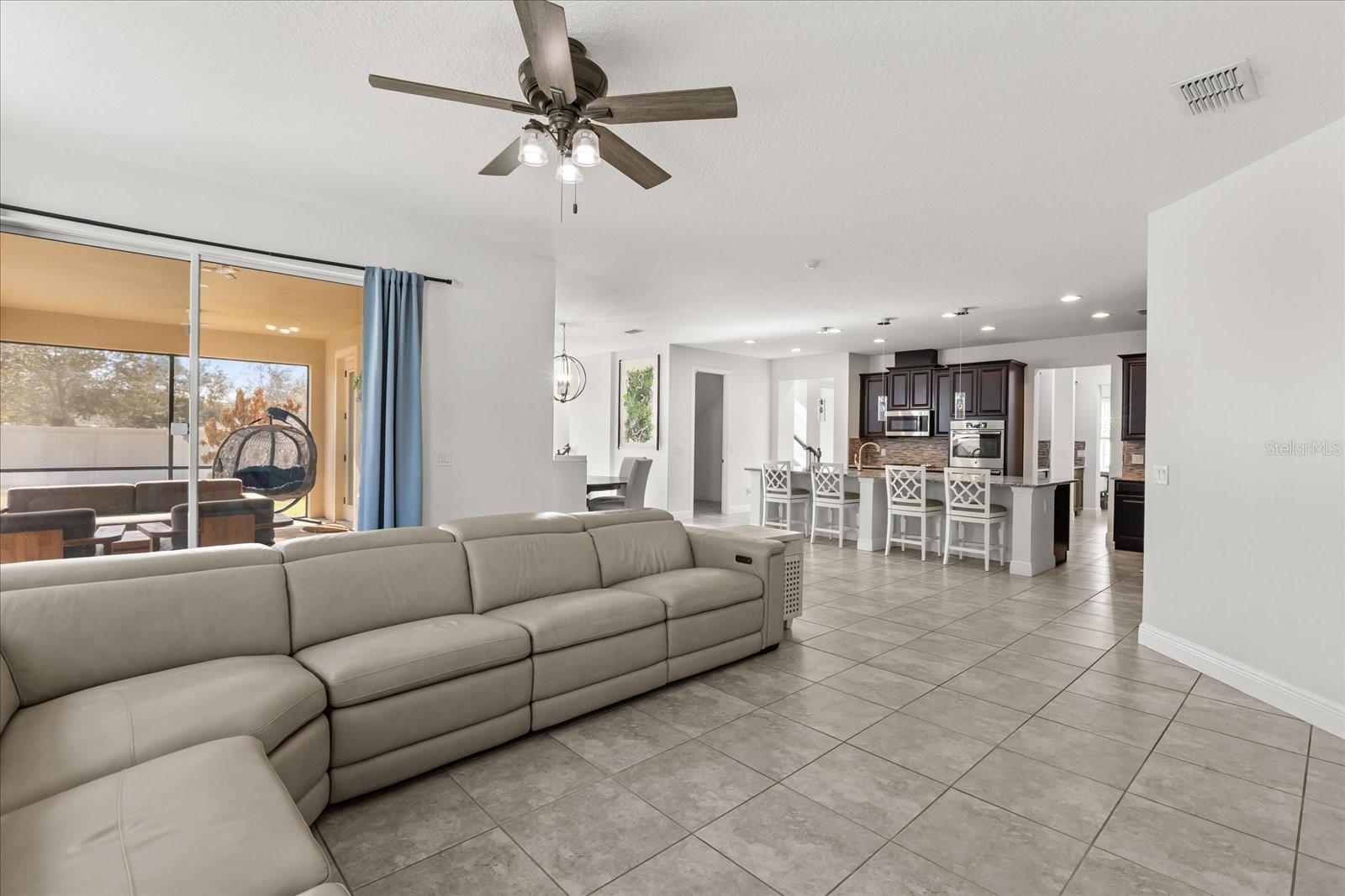 Image 7 of 62 For 14355 Black Lake Preserve Street