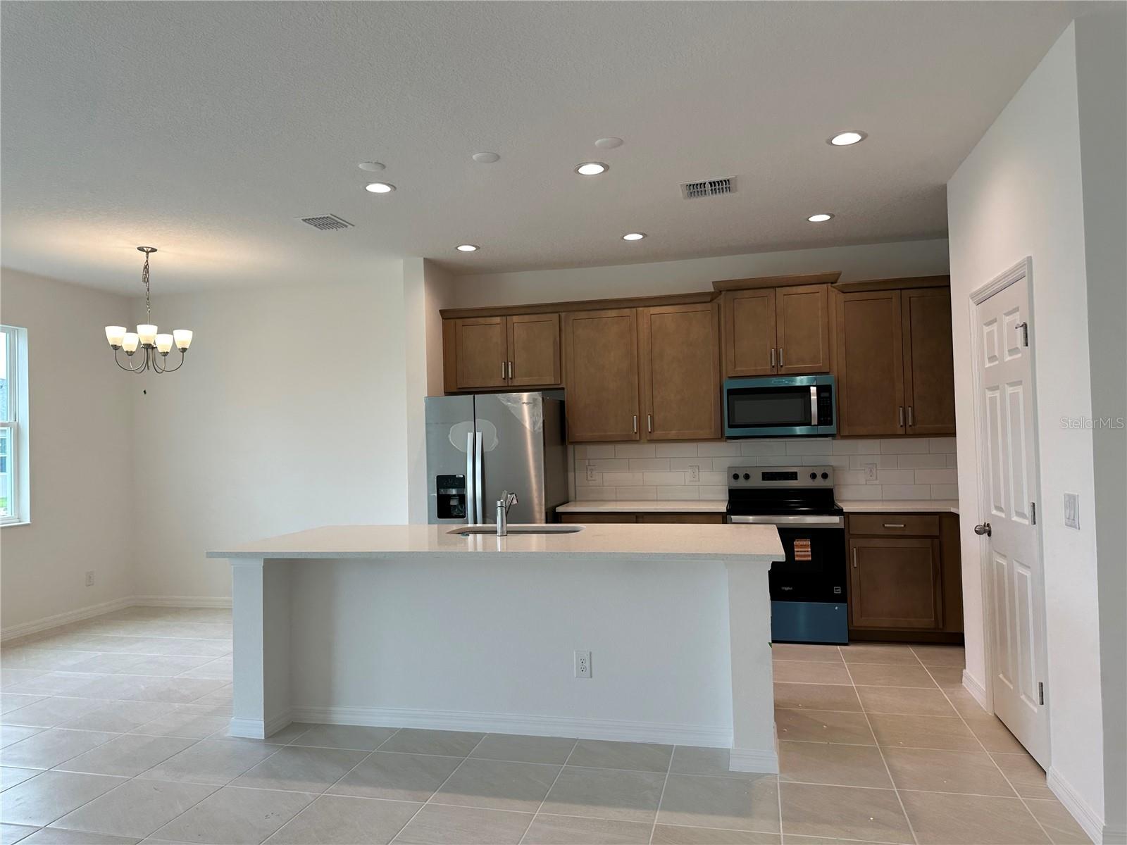 Image 4 of 10 For 676 Birdswill Lane