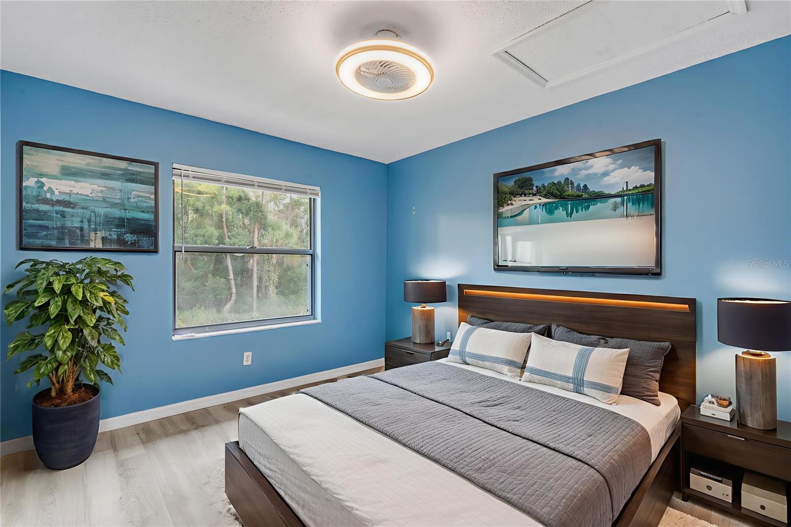 Image 21 of 40 For 1601 Big Tree Road 807