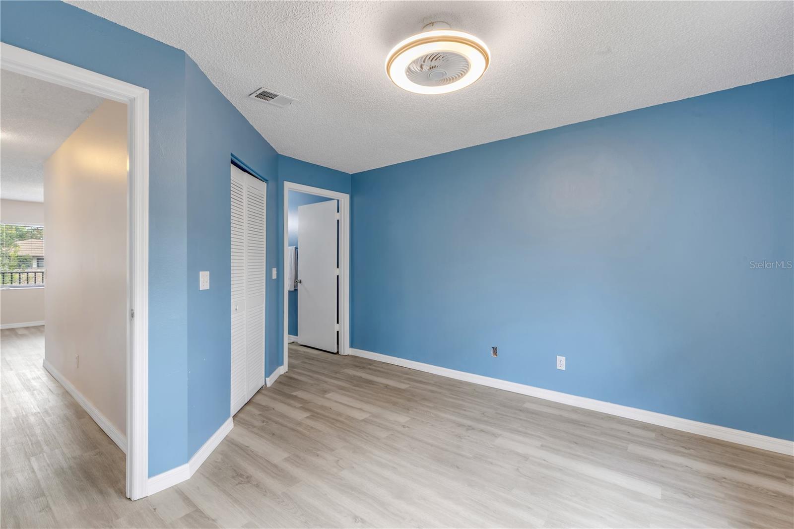 Image 26 of 40 For 1601 Big Tree Road 807