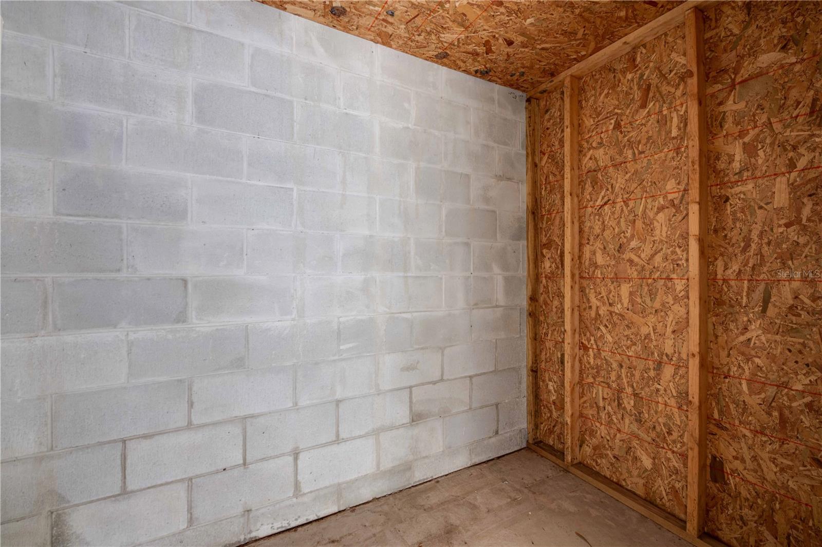 Image 32 of 40 For 1601 Big Tree Road 807