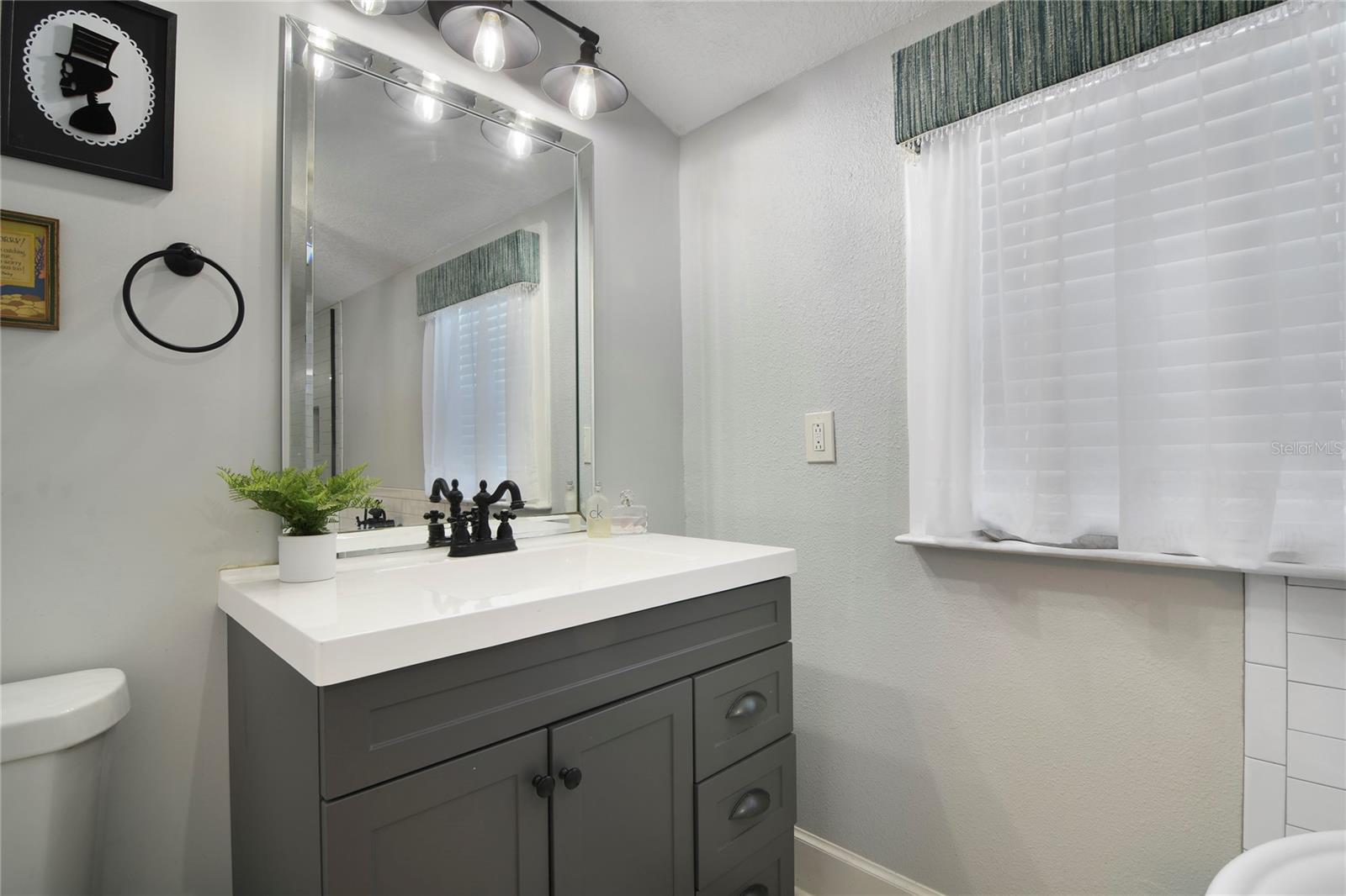 Image 20 of 38 For 1020 Wisconsin Avenue