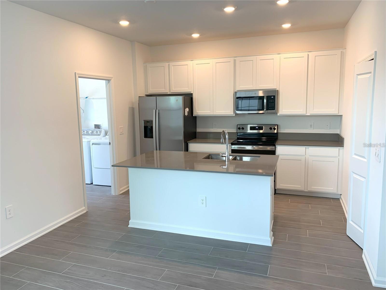 Image 10 of 36 For 15609 Water Spring Boulevard