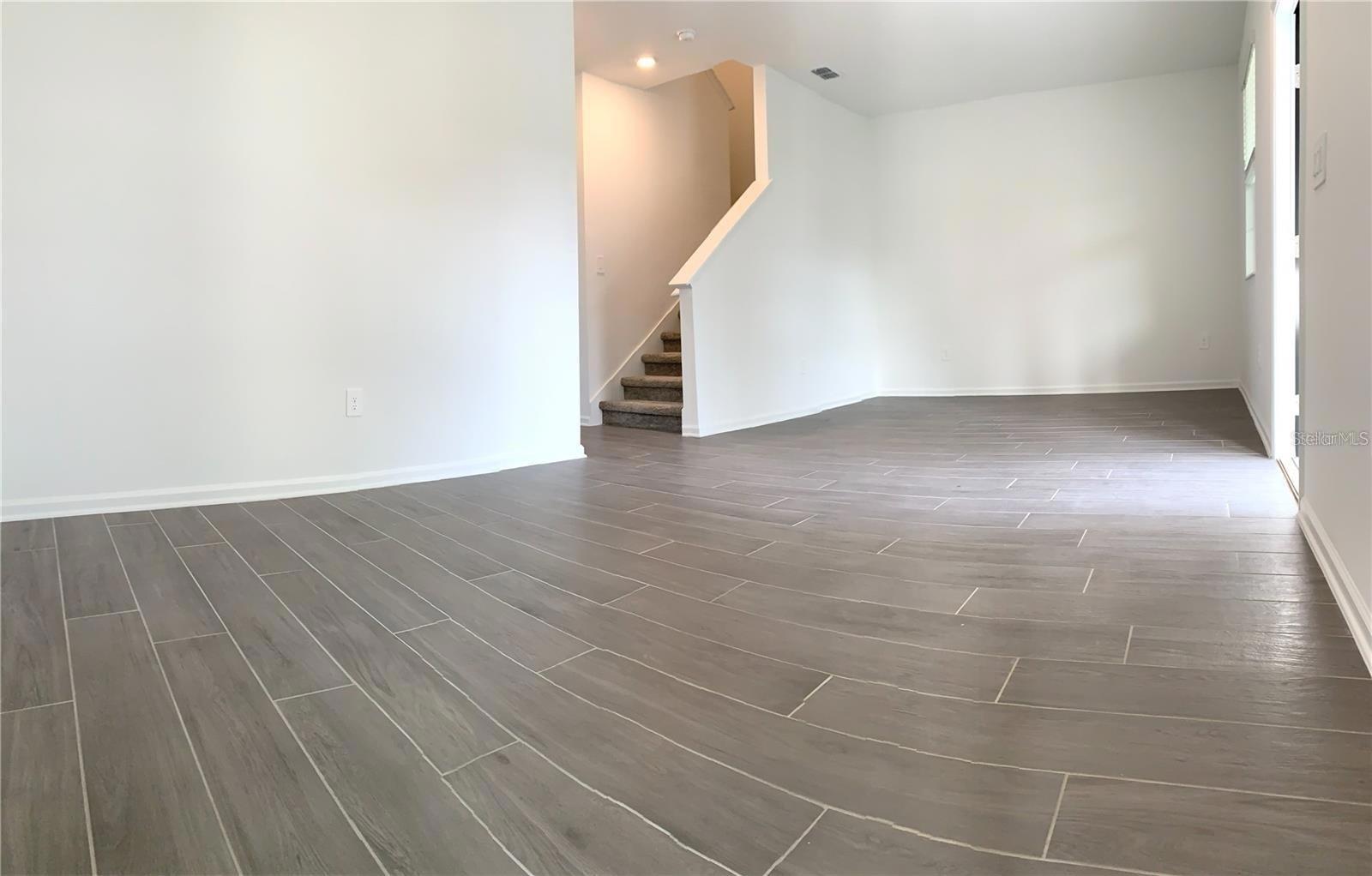 Image 6 of 36 For 15609 Water Spring Boulevard