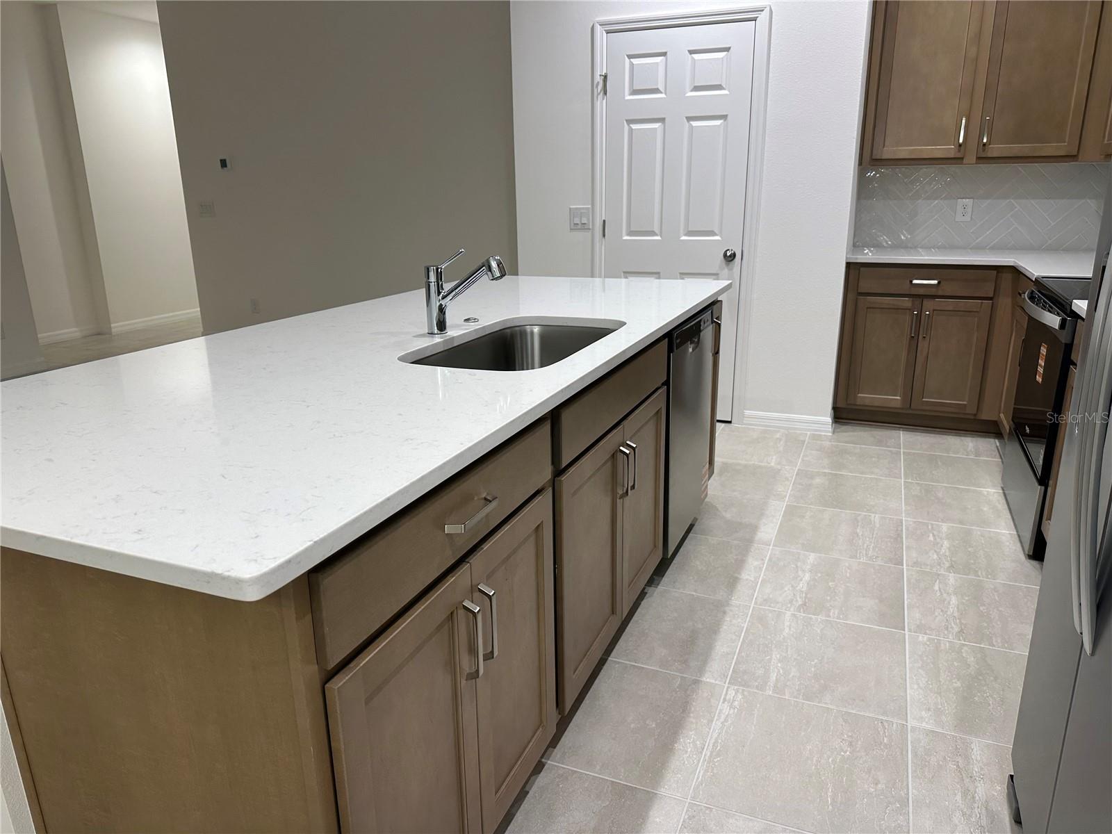 Image 5 of 10 For 668 Birdswill Lane