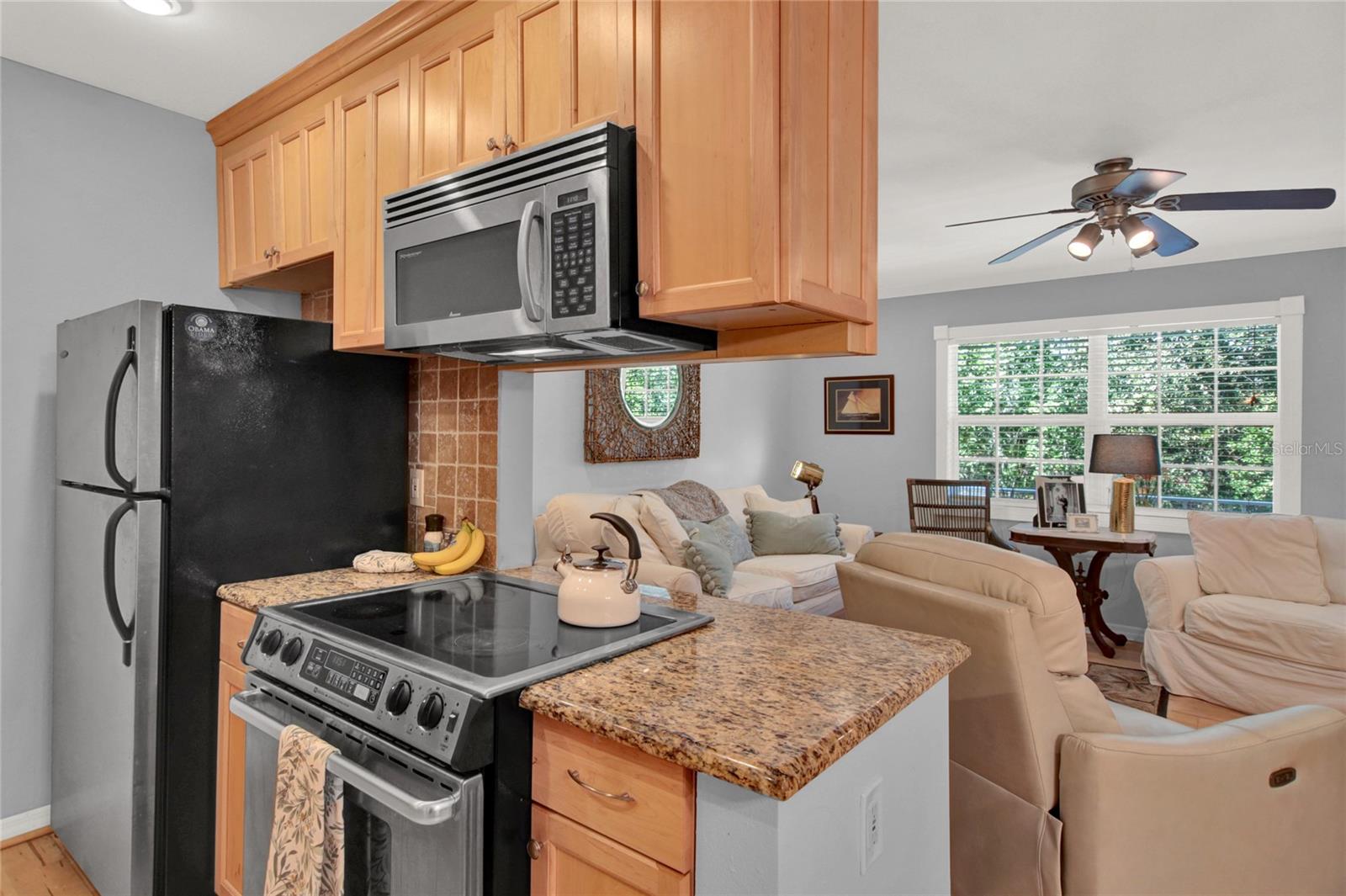 Image 8 of 25 For 2500 Lee Rd.  222