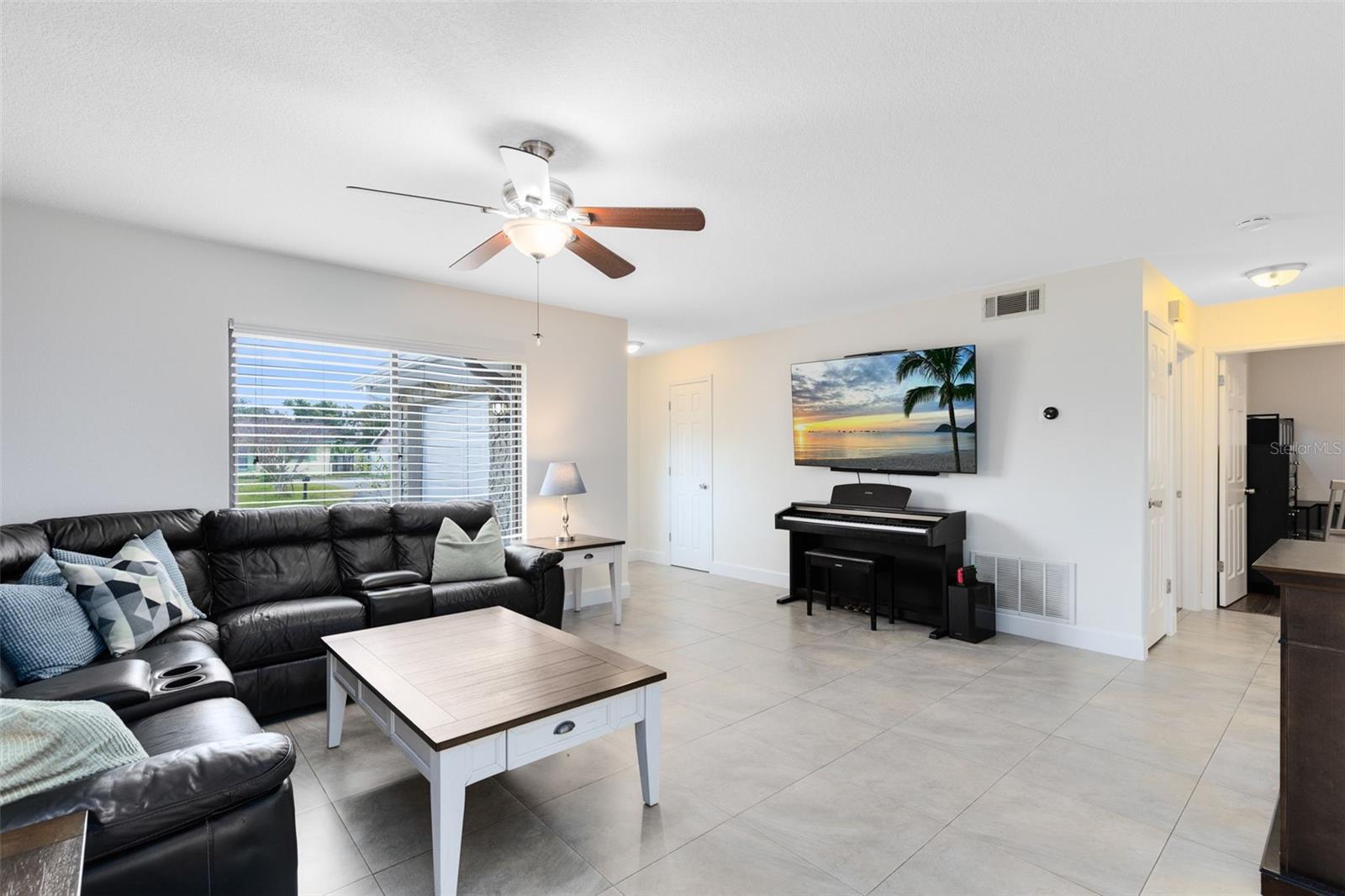 Image 2 of 25 For 572 Tulane Drive