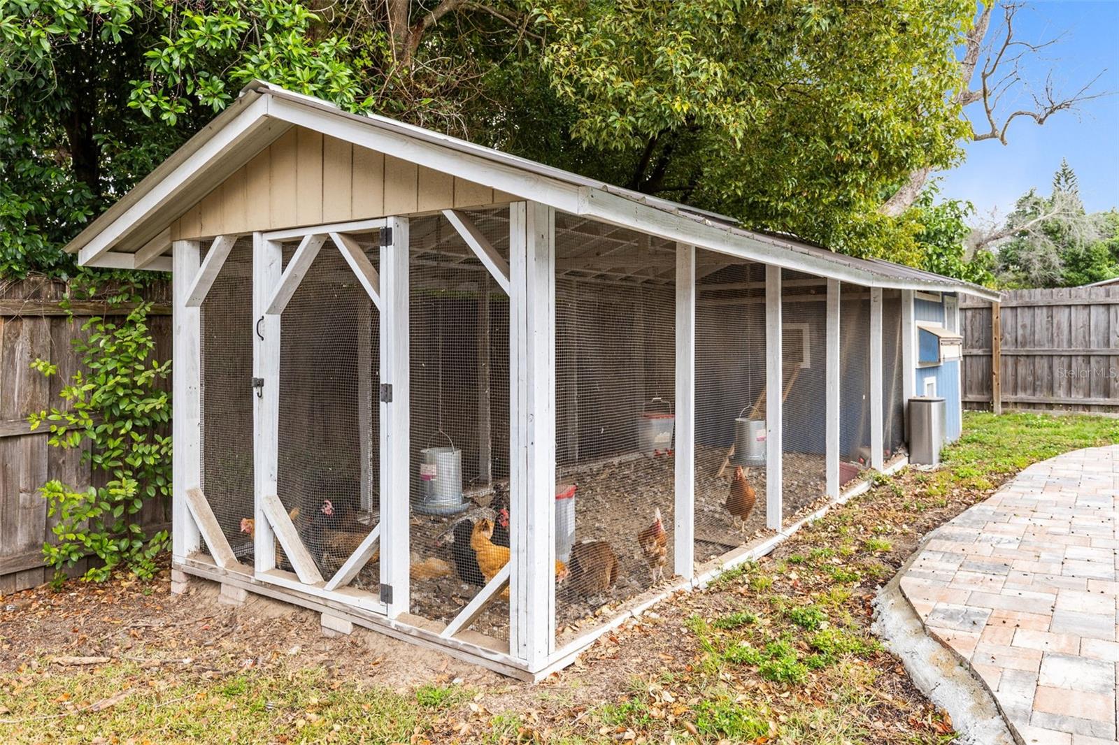 Image 22 of 25 For 572 Tulane Drive