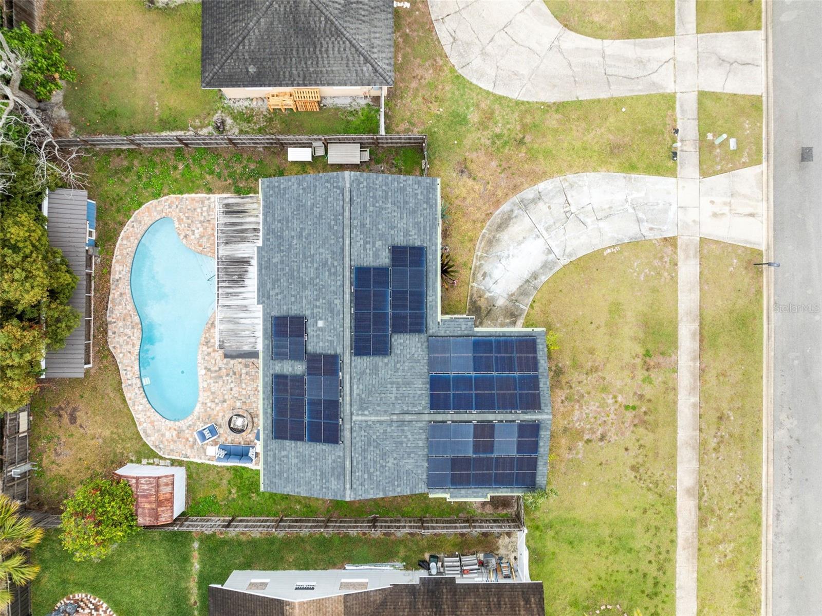 Image 24 of 25 For 572 Tulane Drive