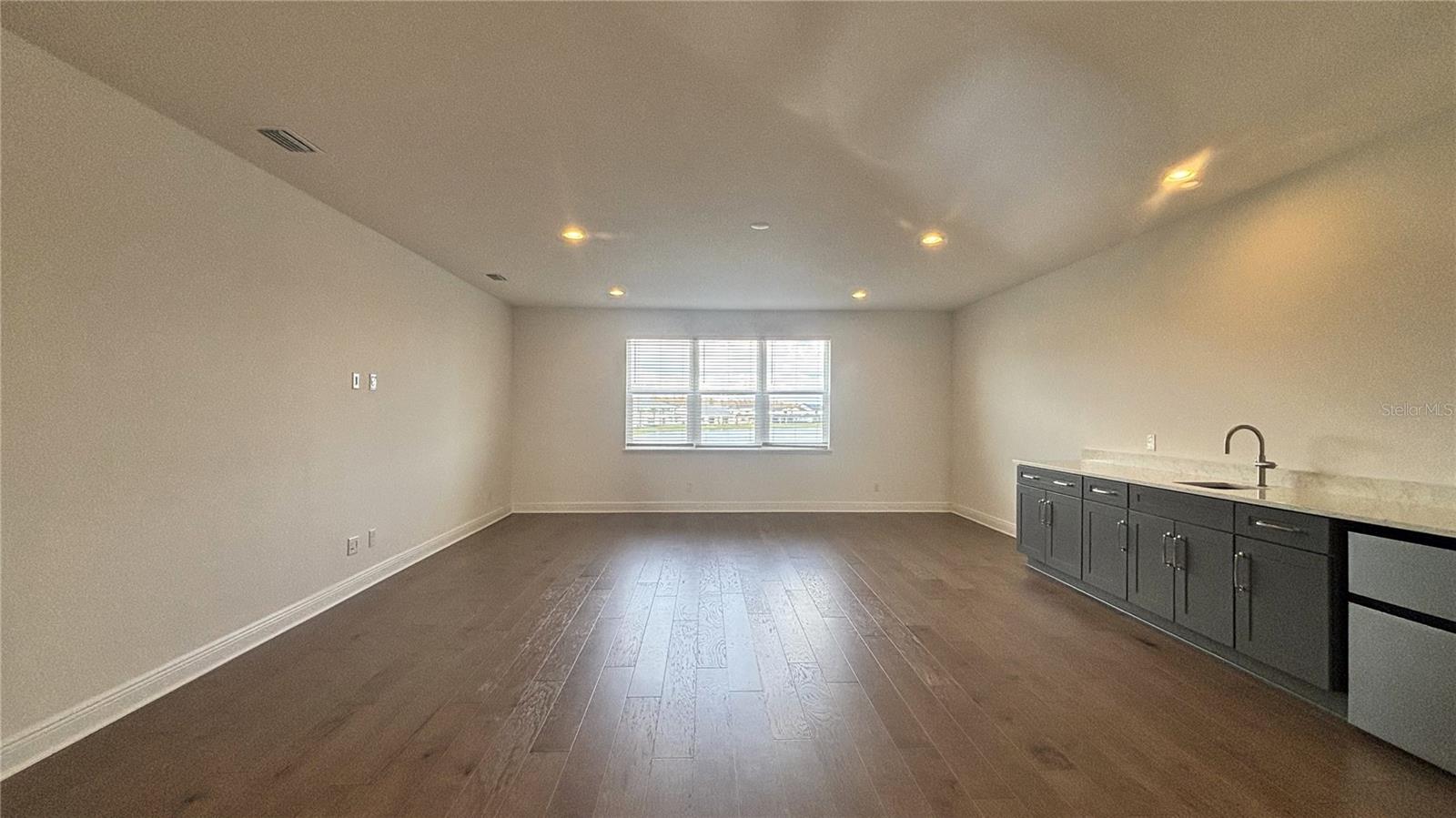 Image 14 of 26 For 9233 Santorini Drive