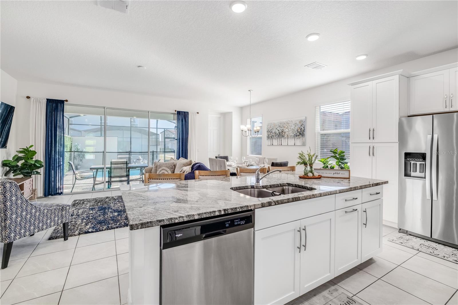 Image 10 of 51 For 1700 Tropical Palms Circle