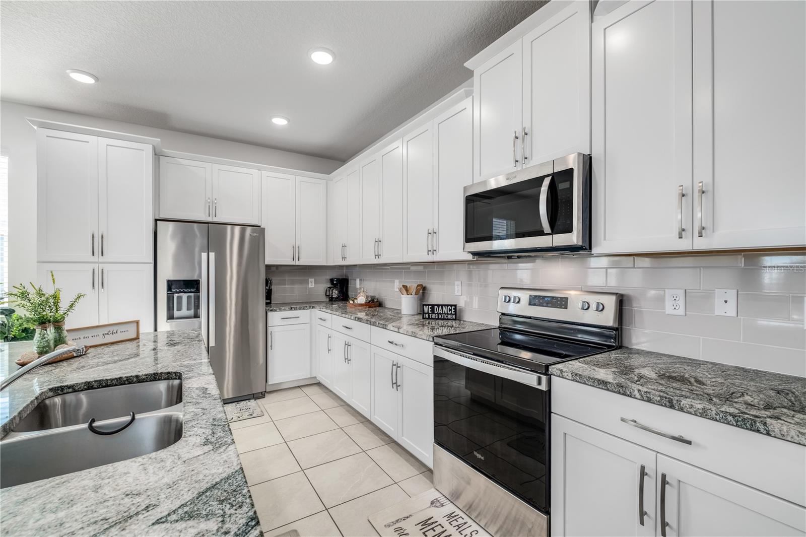 Image 11 of 51 For 1700 Tropical Palms Circle