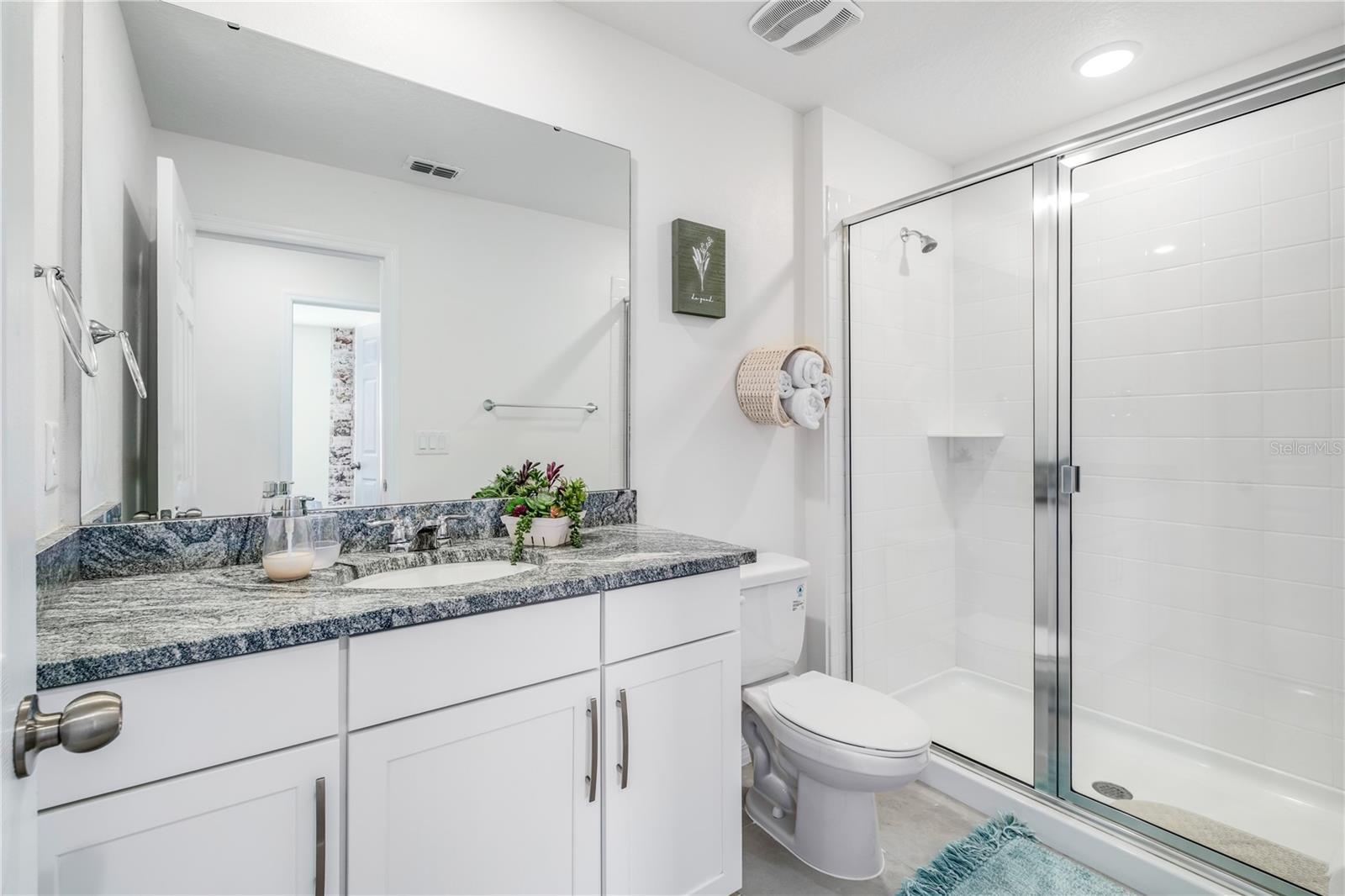 Image 31 of 51 For 1700 Tropical Palms Circle