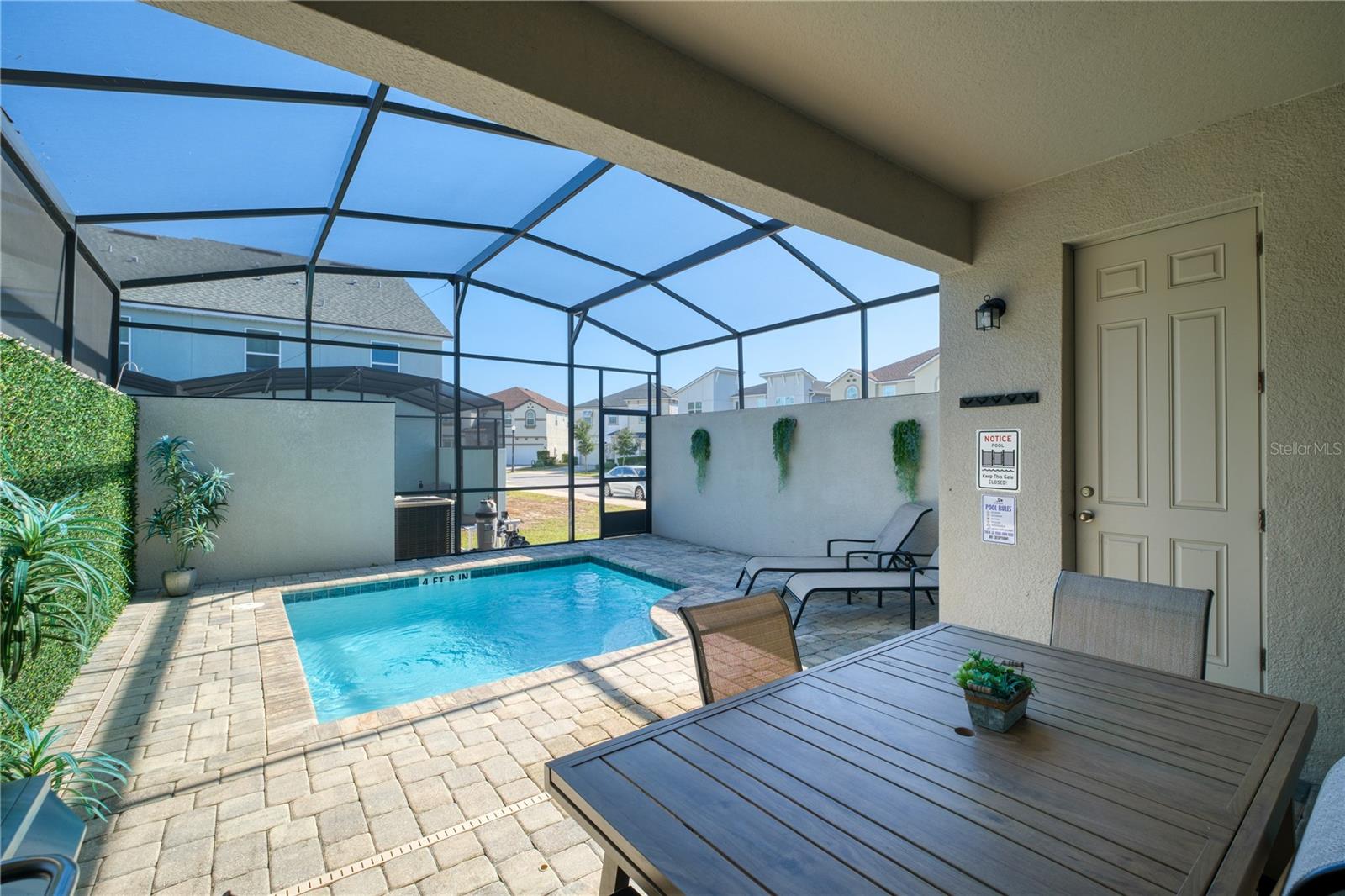 Image 35 of 51 For 1700 Tropical Palms Circle