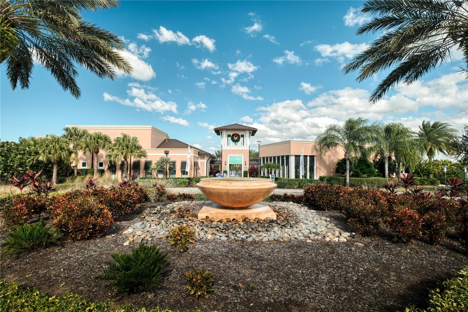 Image 40 of 51 For 1700 Tropical Palms Circle