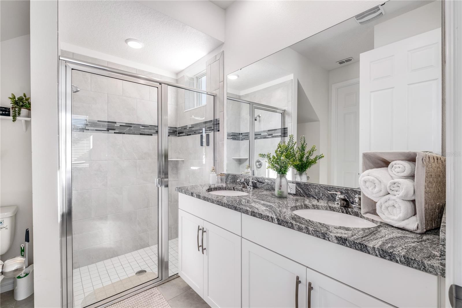 Image 8 of 51 For 1700 Tropical Palms Circle