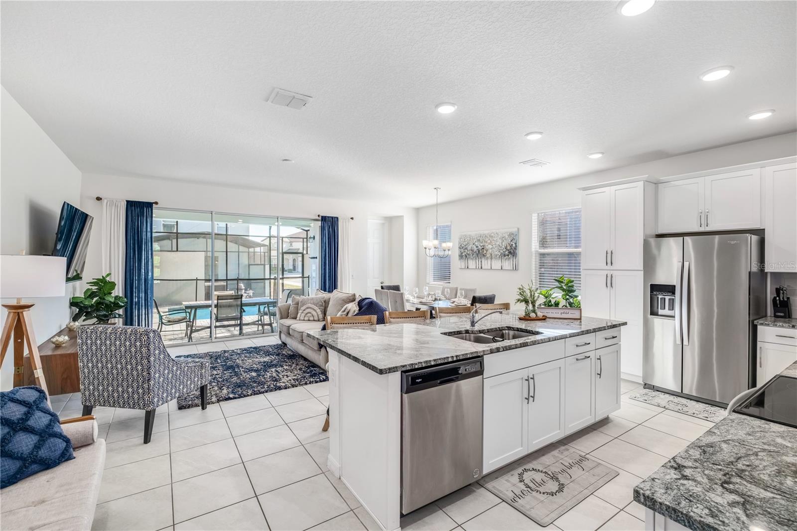 Image 9 of 51 For 1700 Tropical Palms Circle