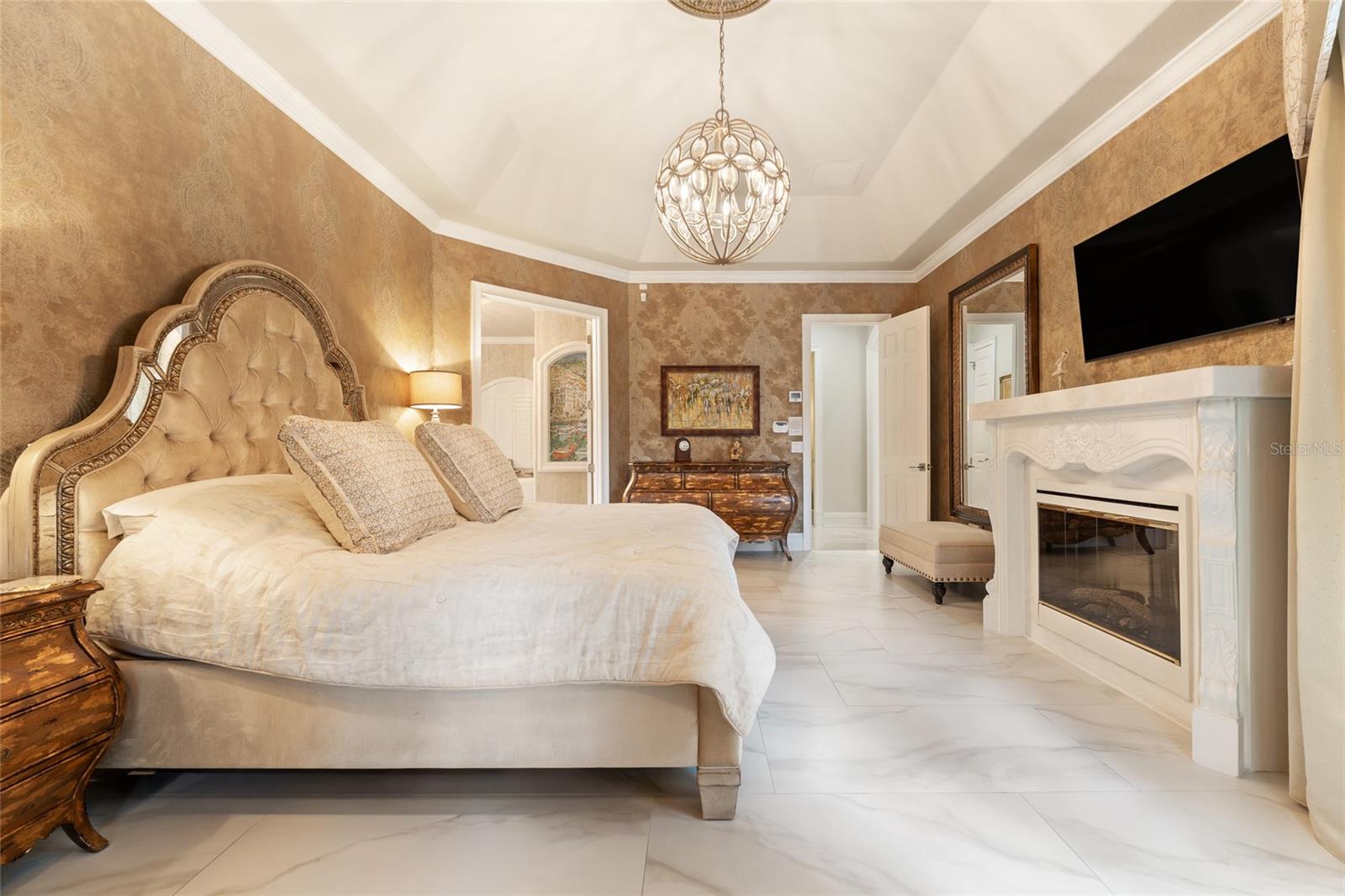 Image 16 of 70 For 9212 Island Lake Court