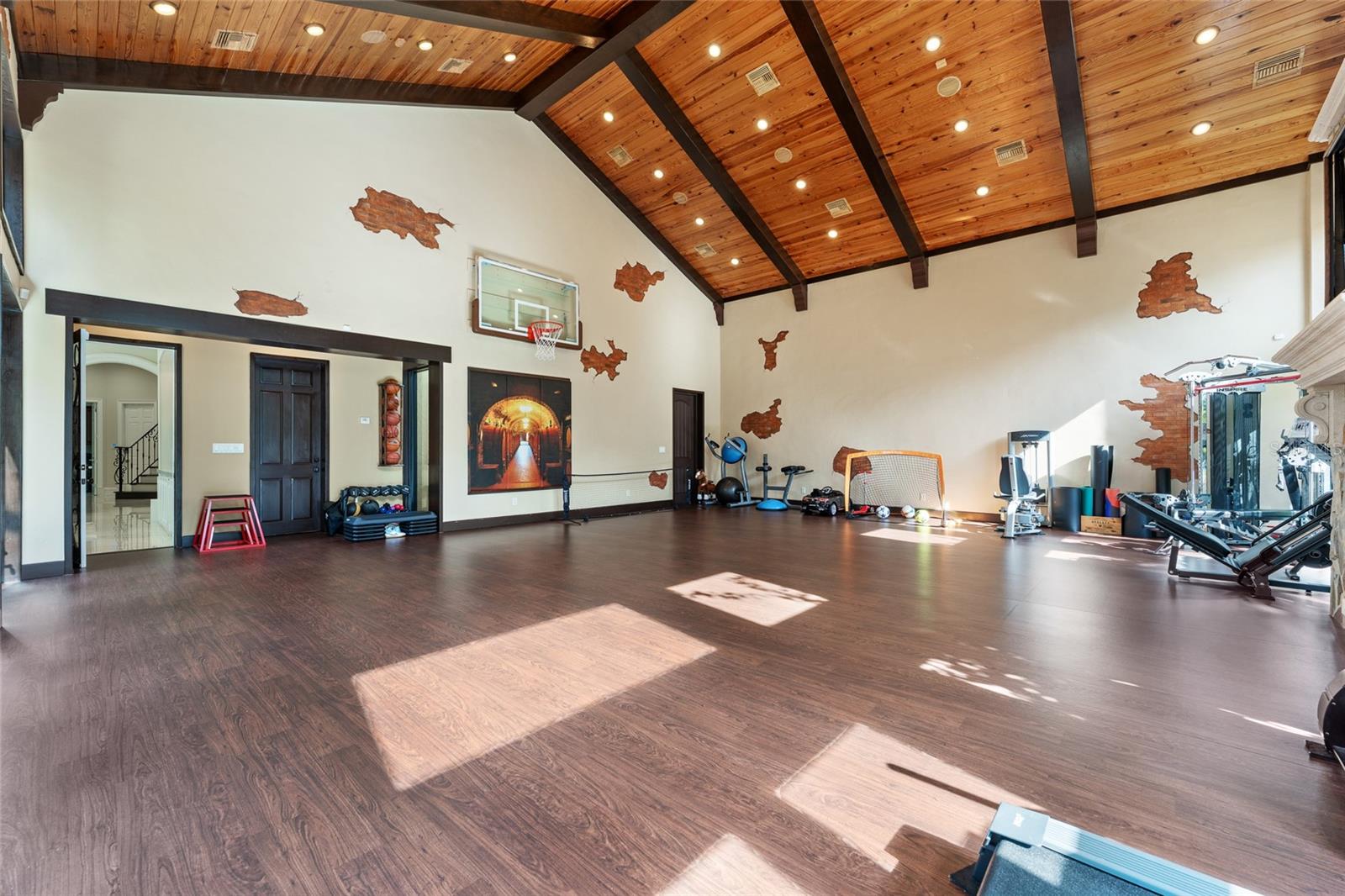 Image 30 of 70 For 9212 Island Lake Court