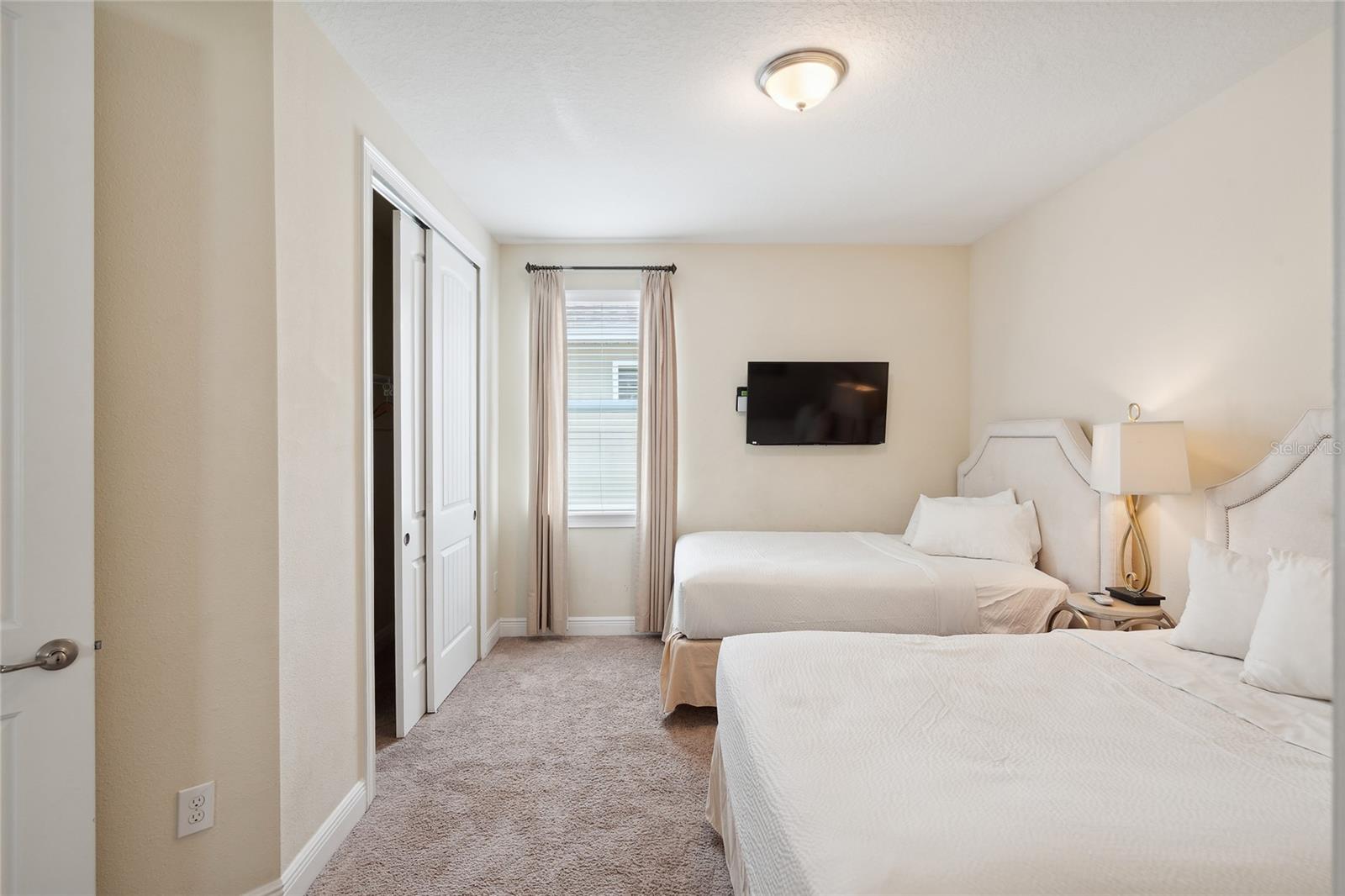 Image 20 of 81 For 751 Lasso Drive