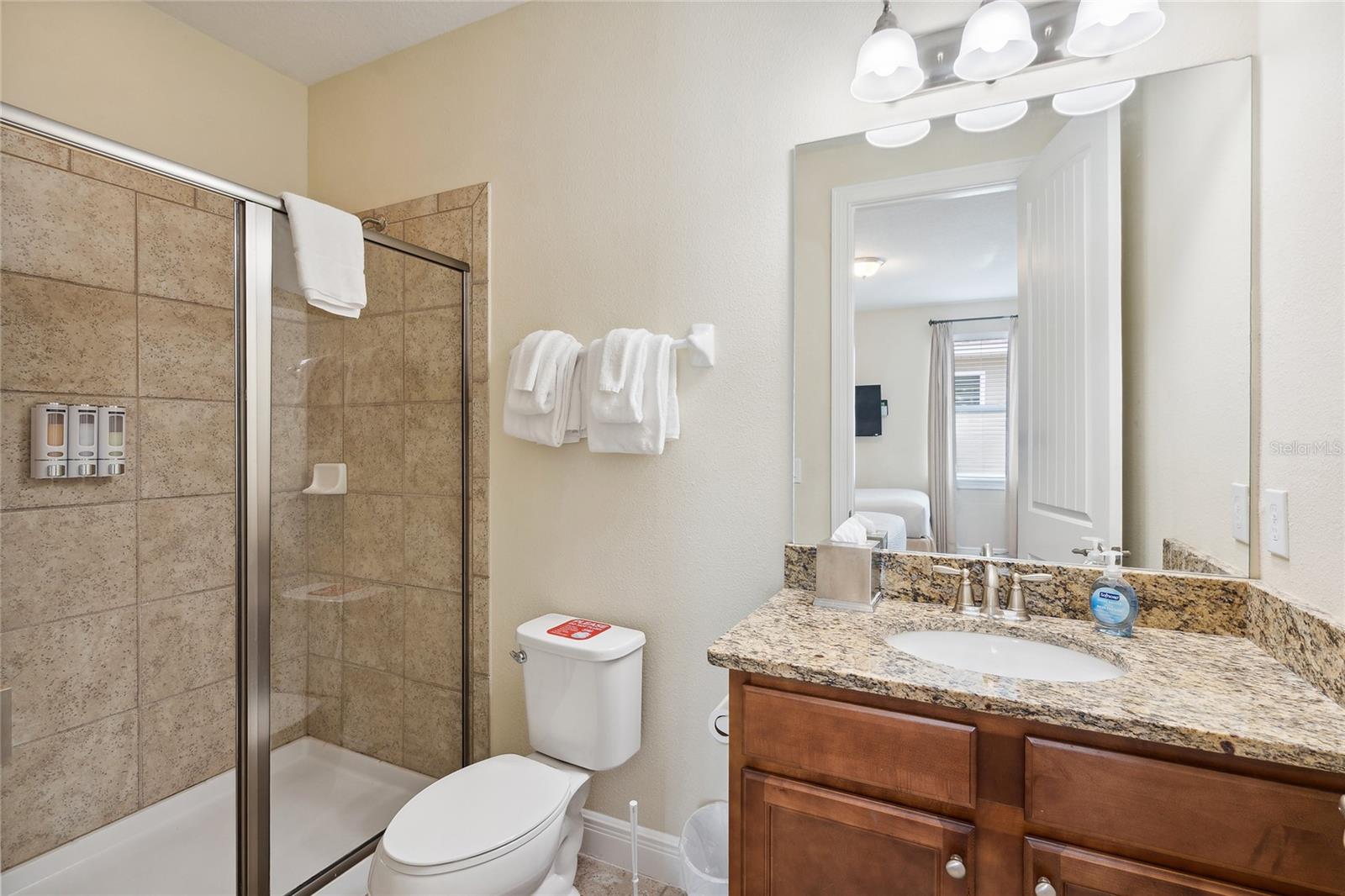 Image 21 of 81 For 751 Lasso Drive