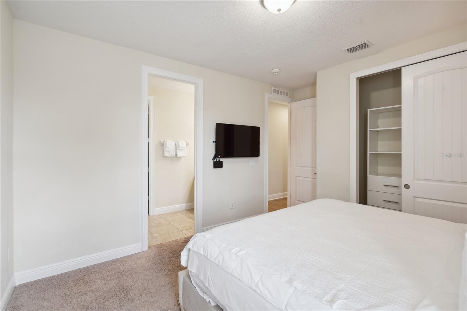 Image 29 of 81 For 751 Lasso Drive