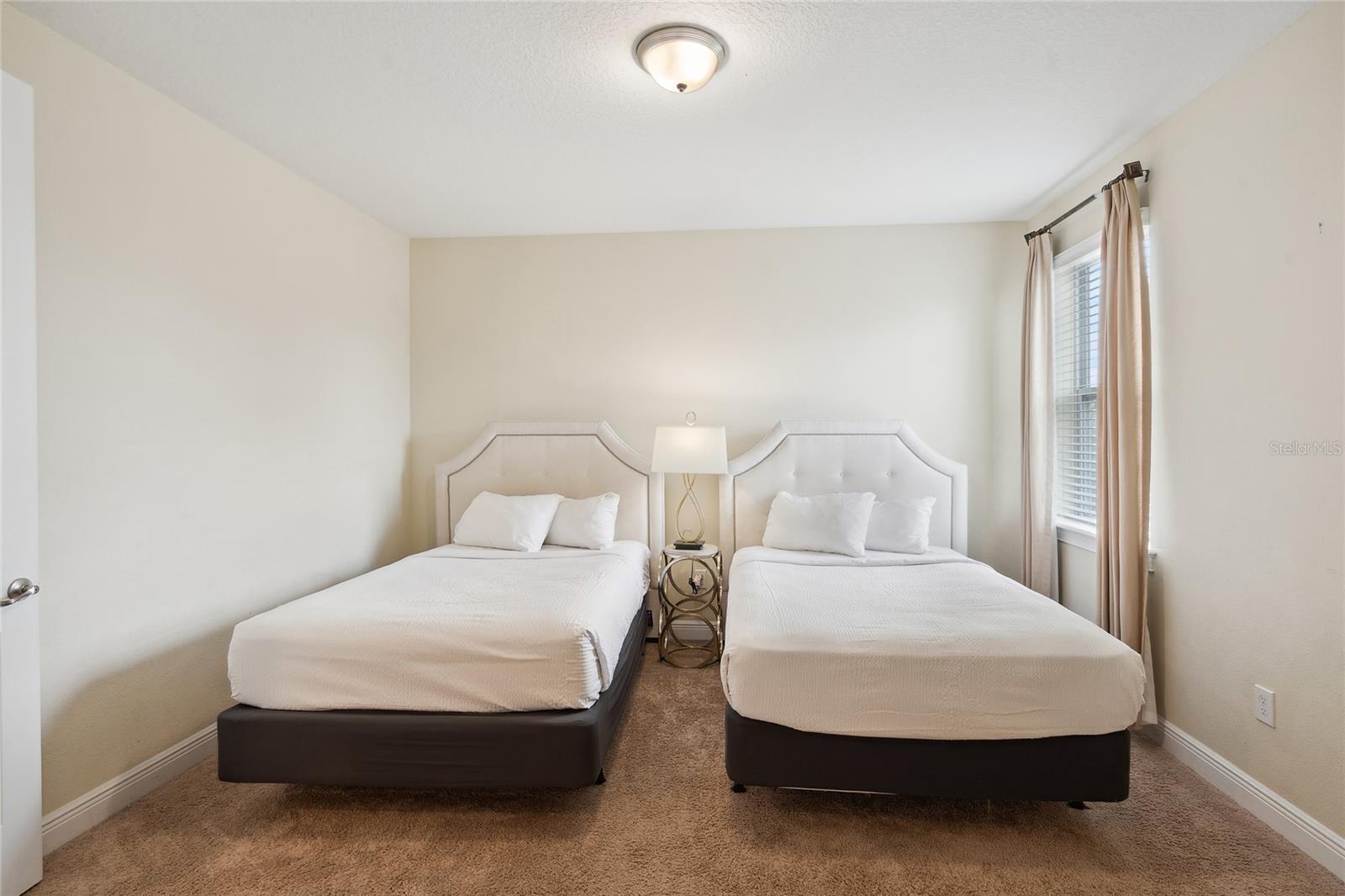 Image 34 of 81 For 751 Lasso Drive