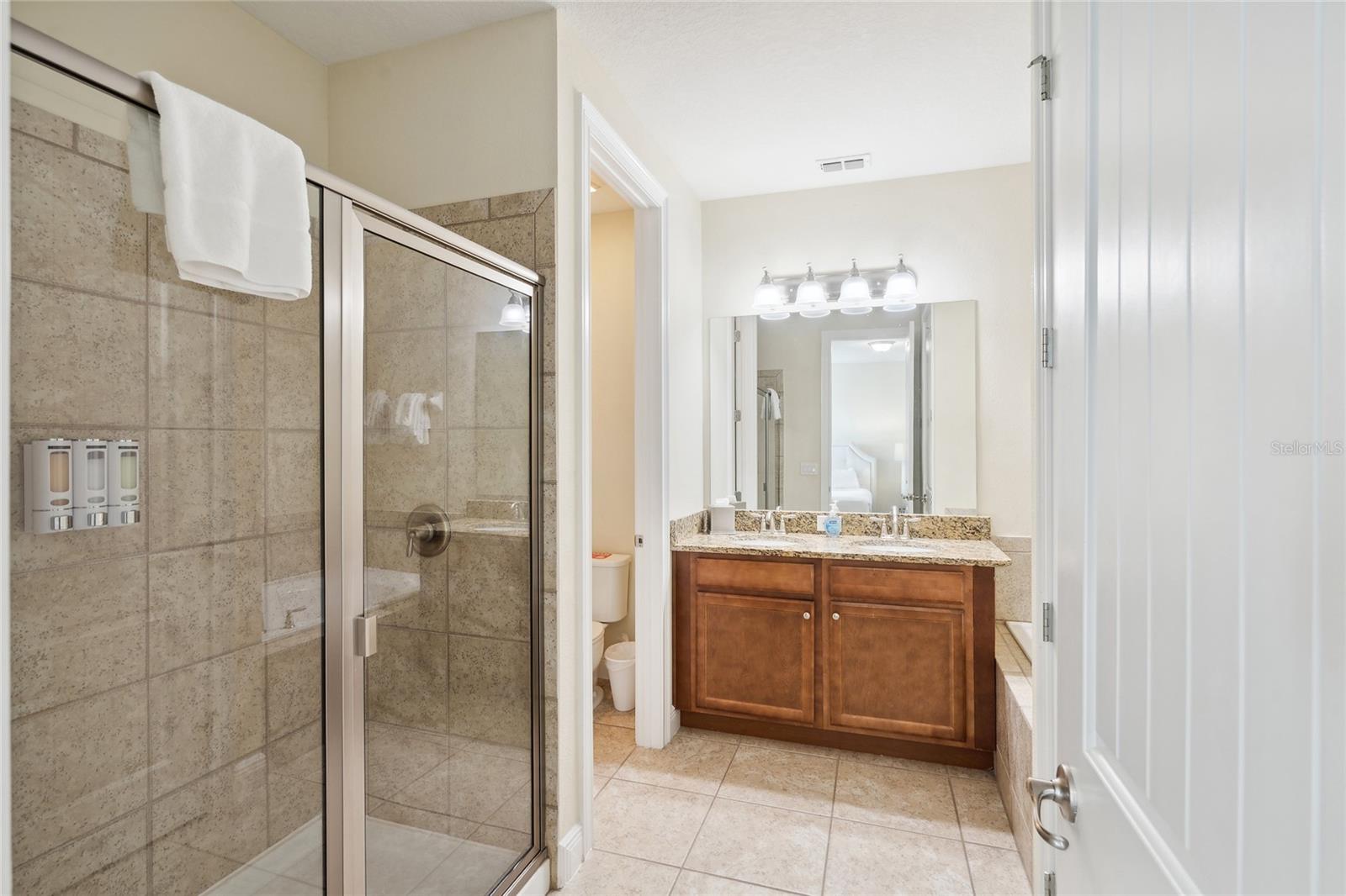 Image 35 of 81 For 751 Lasso Drive