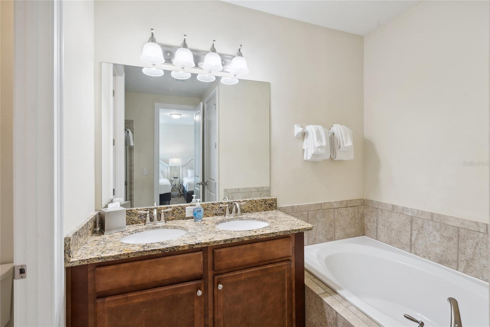 Image 36 of 81 For 751 Lasso Drive