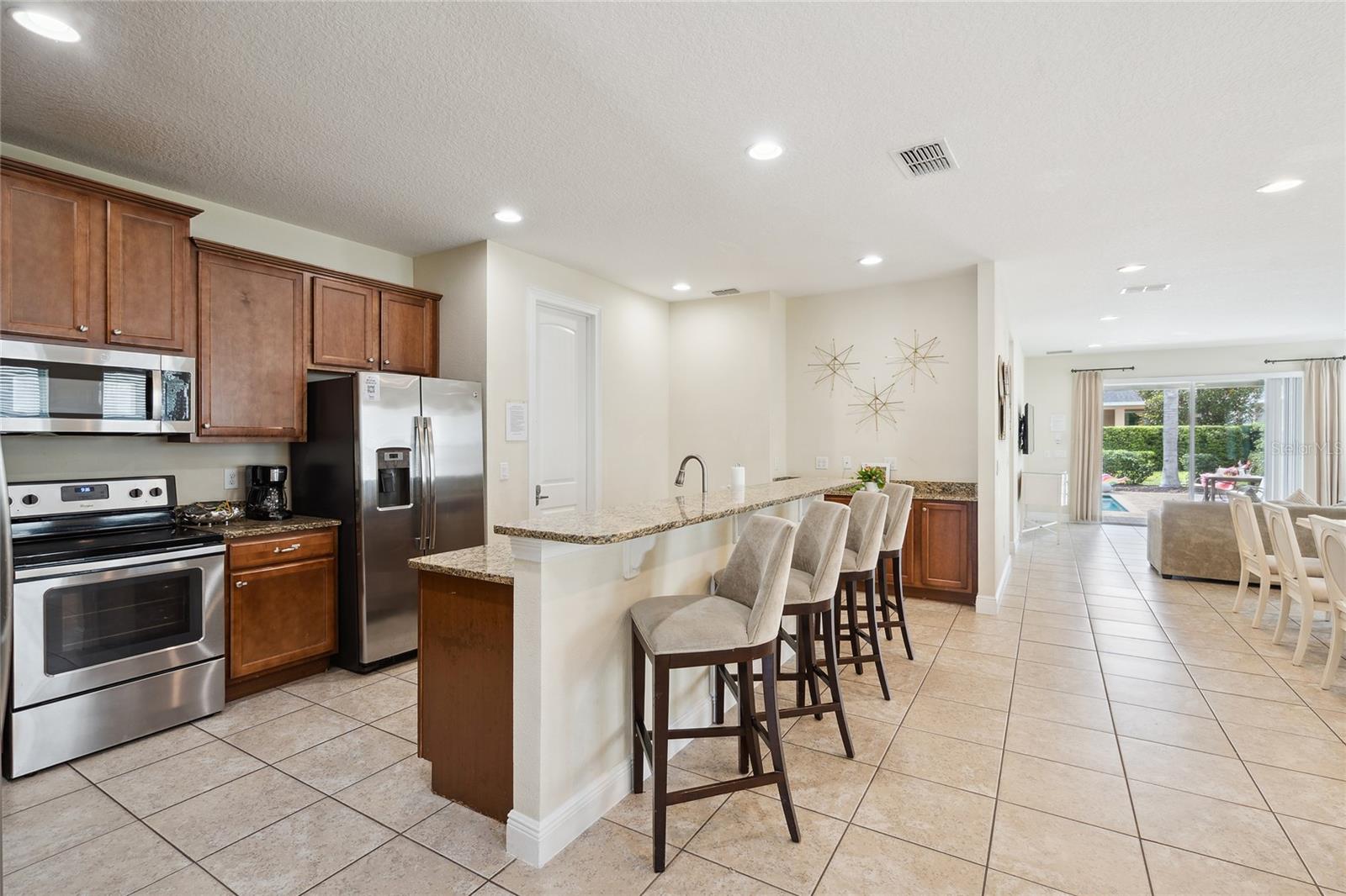 Image 4 of 81 For 751 Lasso Drive